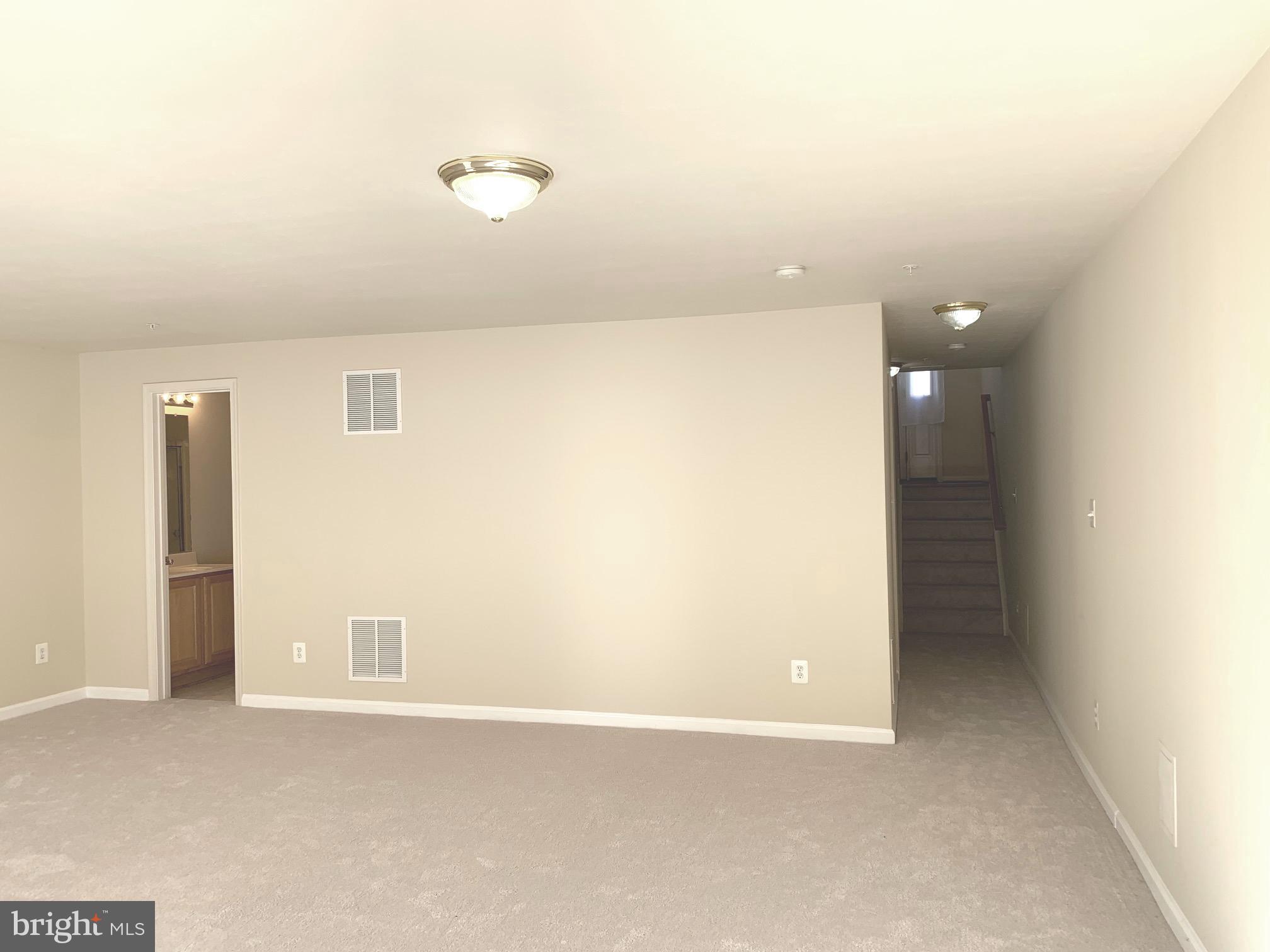 KING FARM BAILEYS COMMON - Residential