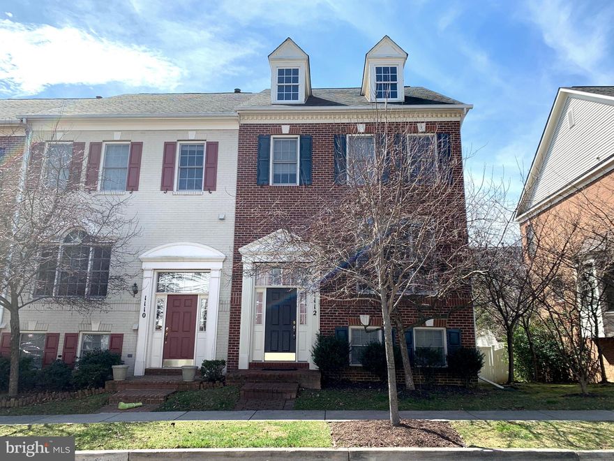 2-Side Brick End Unit Townhouse in Sought After King Farm Community. 3-Finished Levels of Living Spaces Approx. 2,569 SF. Split Foyer. Open Floor Plan. Sun-Filled Living Room, Dining Room, Family Room off Kitchen with Breakfast Area. Crown Moldings and Chair Railings. Large Master Bedroom has Vaulted Ceilings, 2 Walk-In Closets. Master Bathroom with 2 Vanities and Separate Shower and Soaking Tub. 2 Good Size Bedrooms on Upper Level Share a Full Bath. Walk-Out Lower Level with Large Recreation Room, Door Opens to Private Back/Side Yard and 2-Car Garage. Plus 4th Bedroom, Dual-Entry Bathroom and Utility/Laundry Room. New Hardwood Floors on Main Level. New Stainless Steel Kitchen Appliance. A Turnkey Property.  Commuter's Dream - Take the Free Shuttle Closeby to Metro.