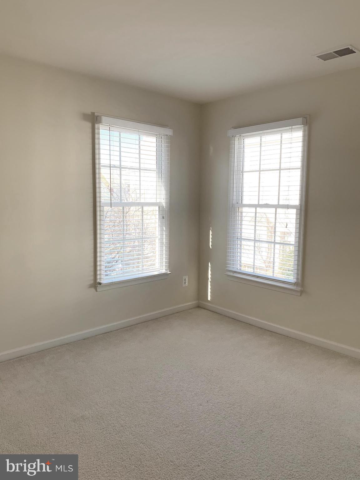 KING FARM BAILEYS COMMON - Residential