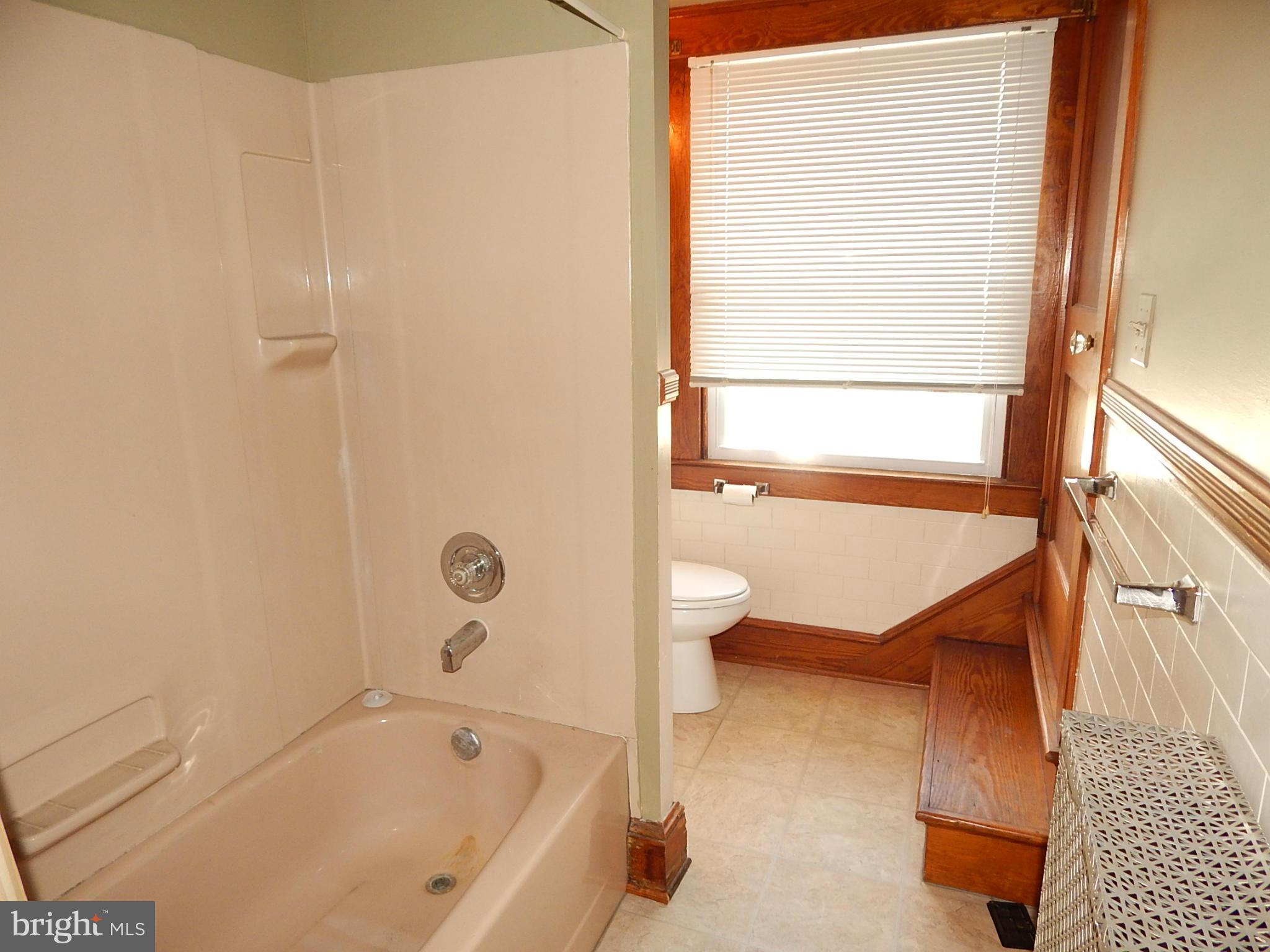 NORTH HALETHORPE - Residential