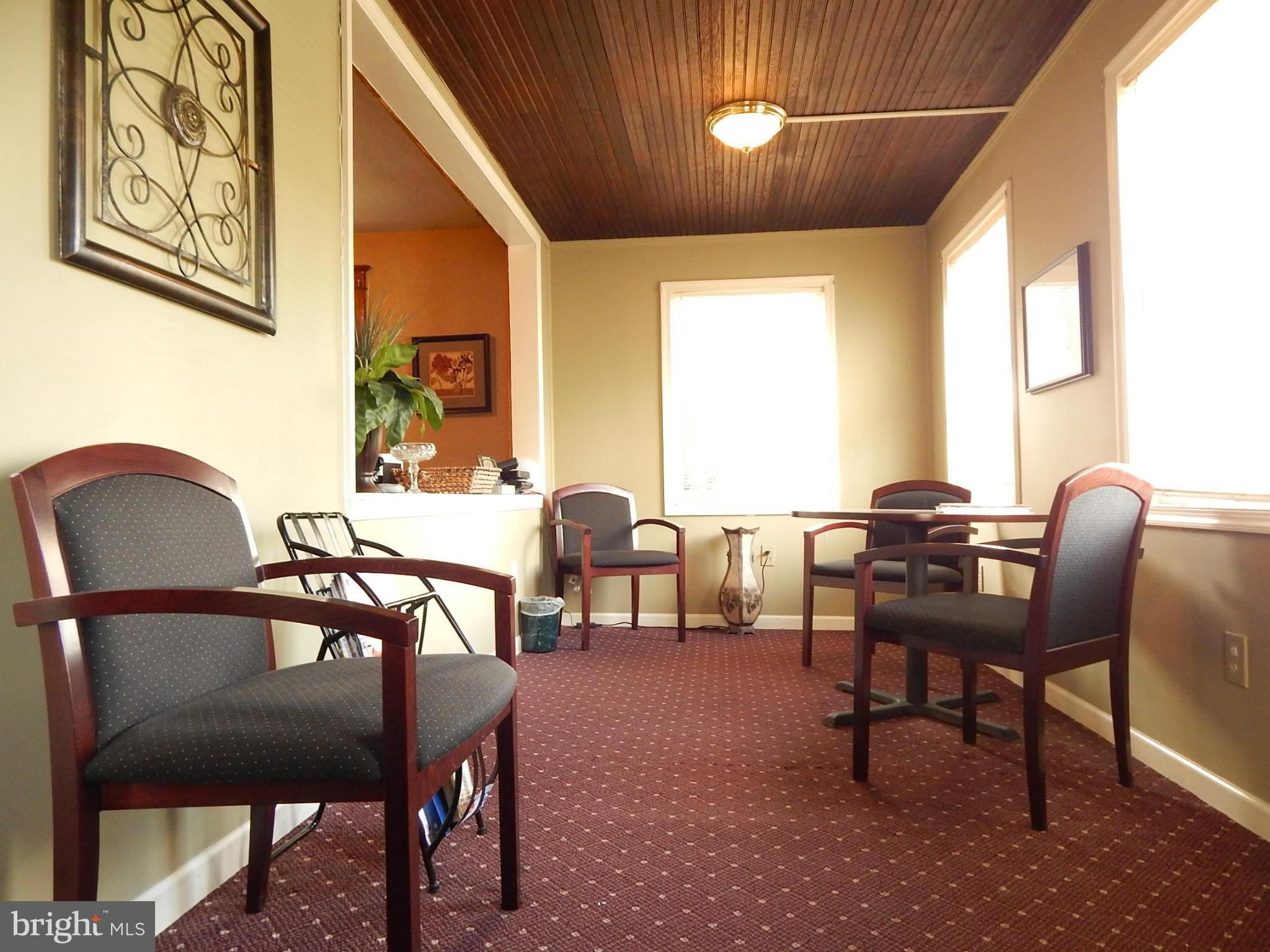 NORTH HALETHORPE - Residential