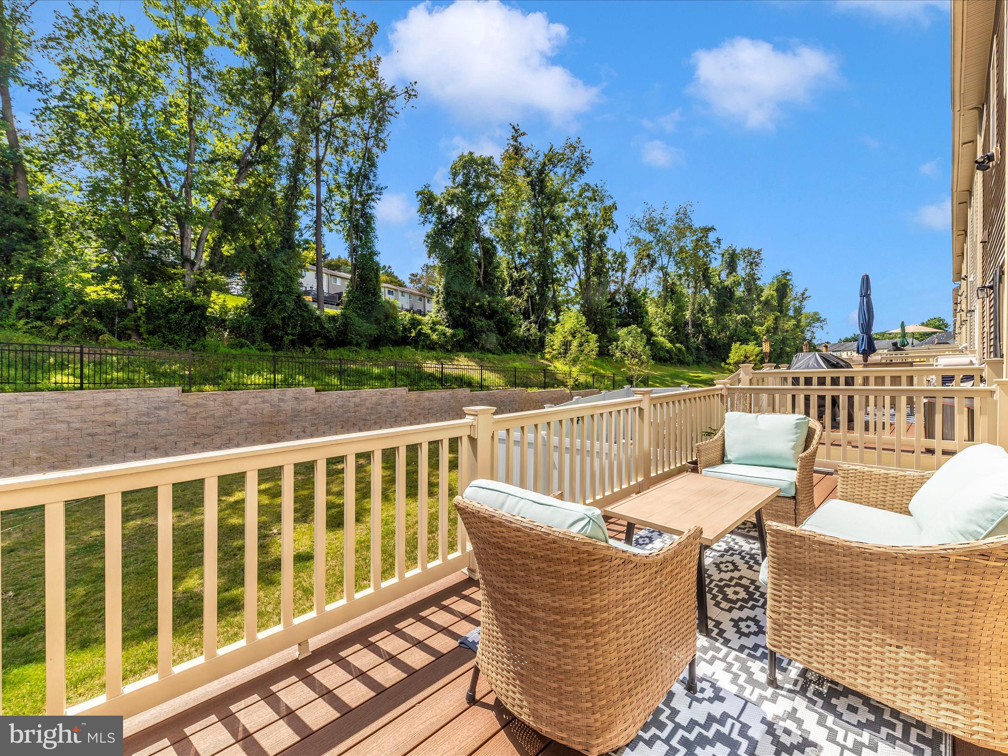 MONTGOMERY VILLAGE - Residential