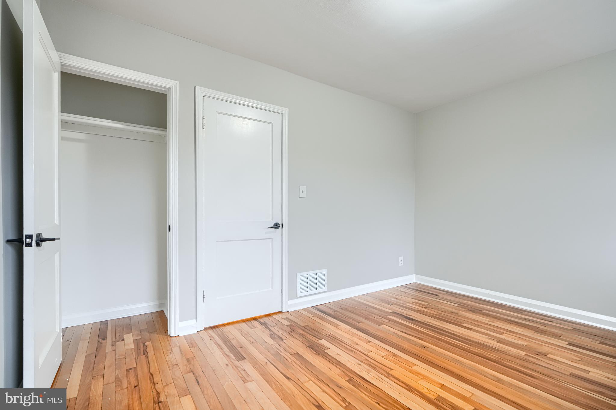 EASTWOOD - Residential