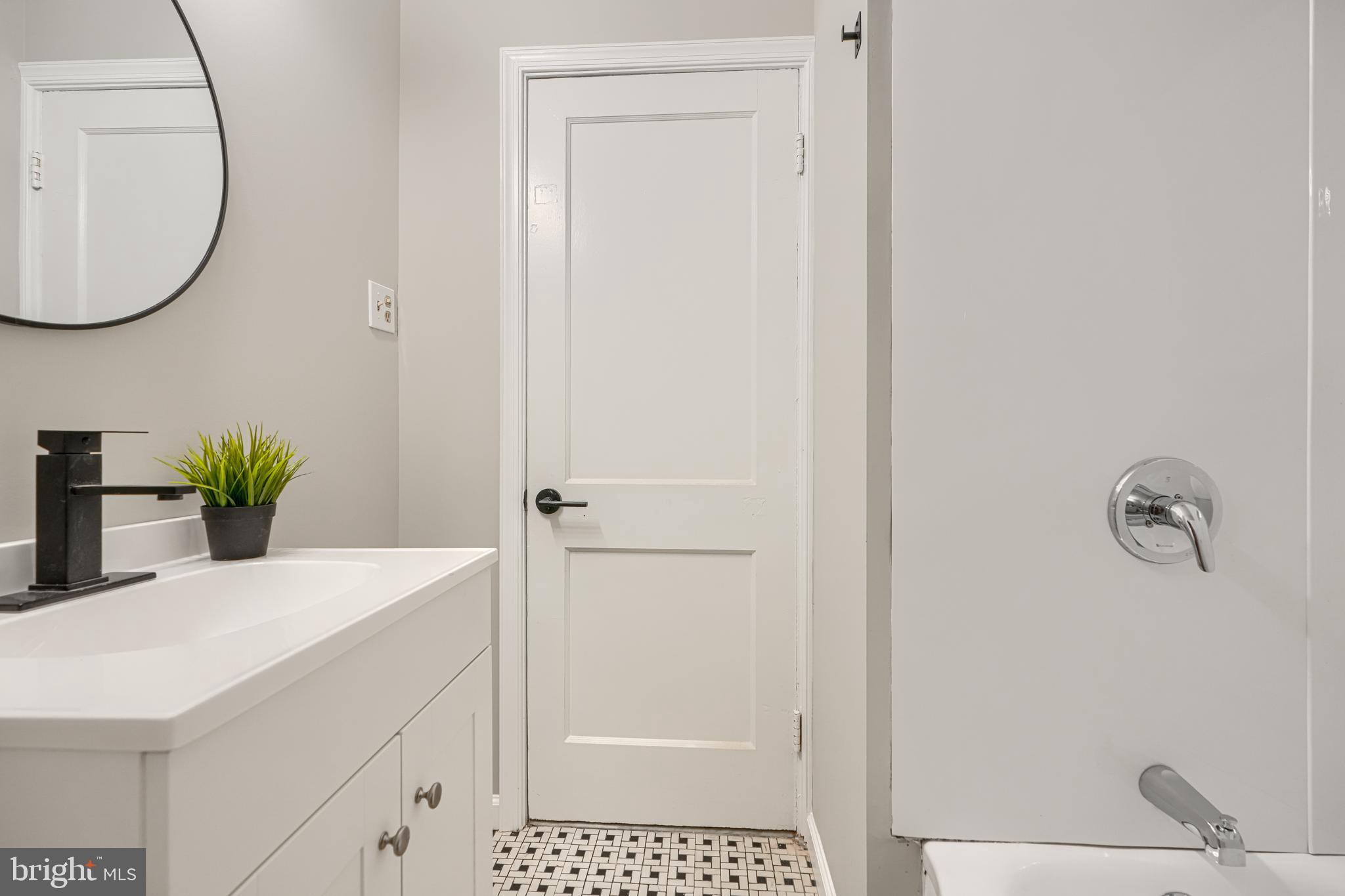 EASTWOOD - Residential