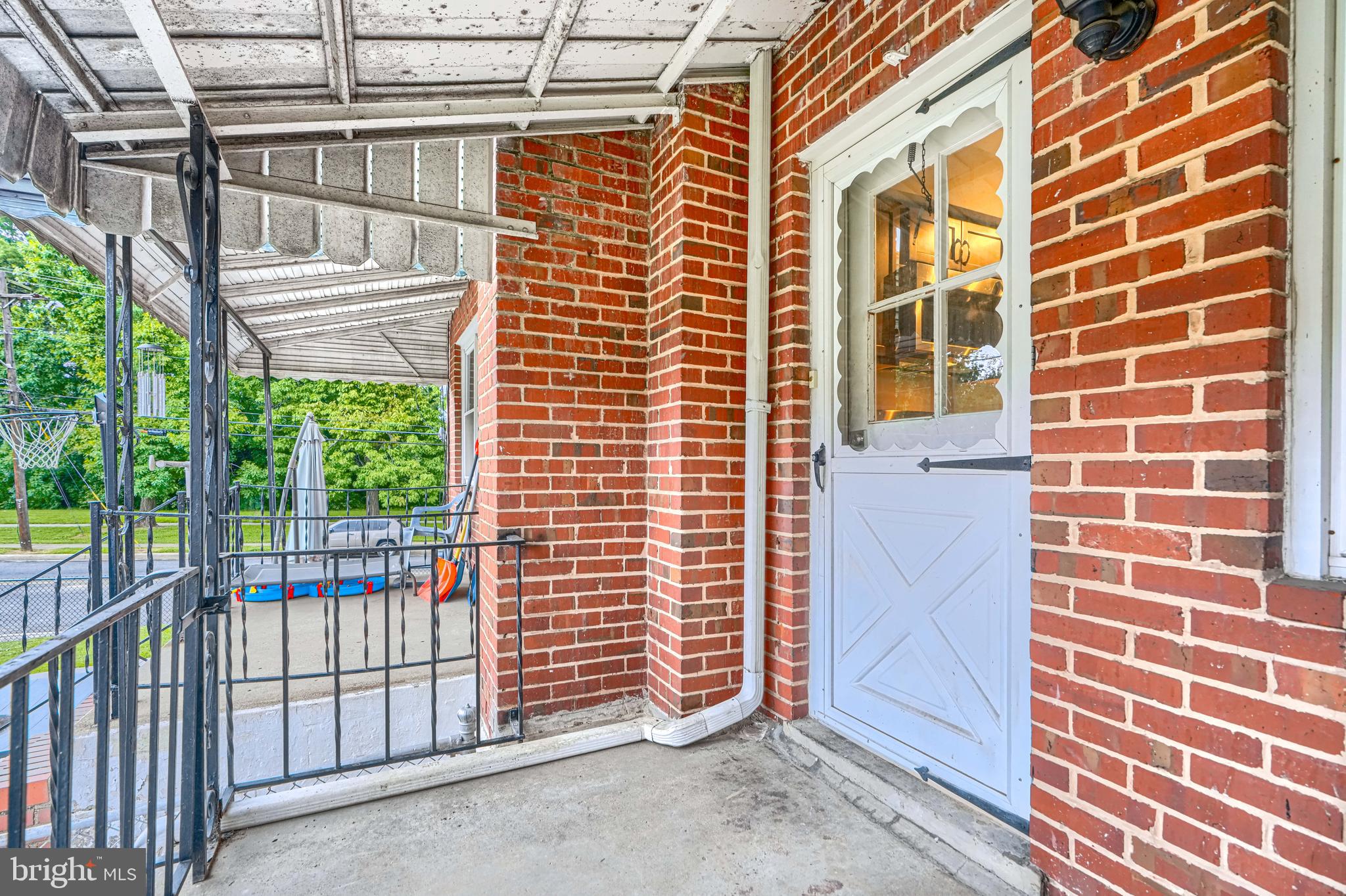 EASTWOOD - Residential