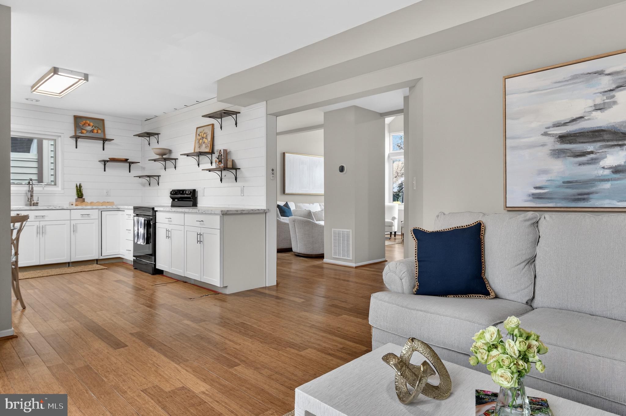 GEORGETOWN GROVE - Residential