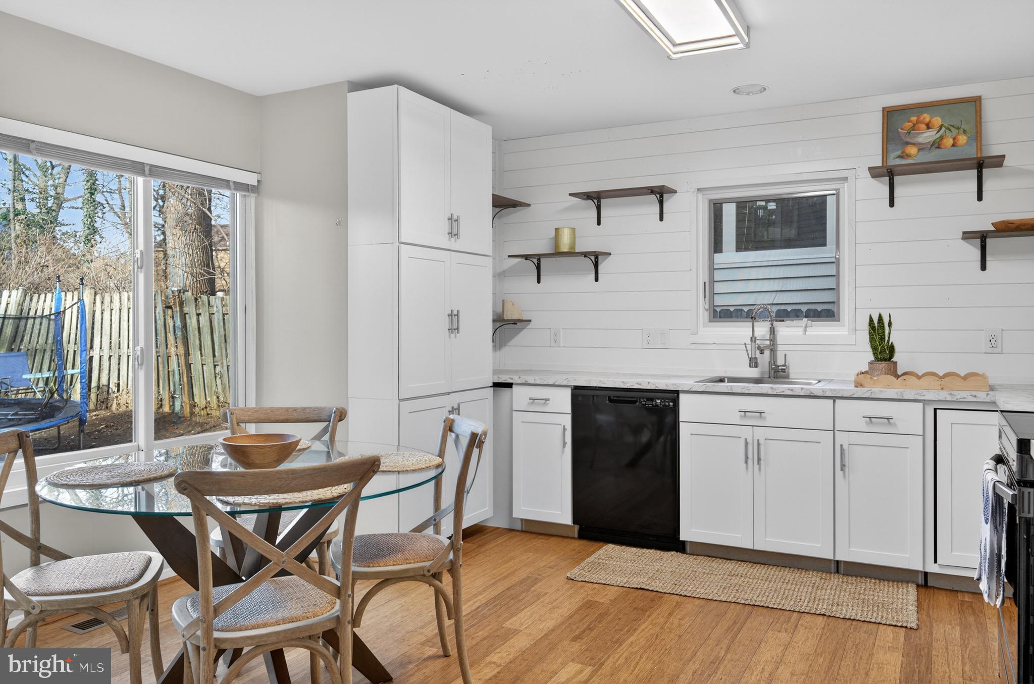 GEORGETOWN GROVE - Residential