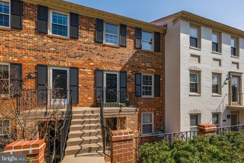 3265 SUTTON PLACE NW B WASHINGTON DC 20016