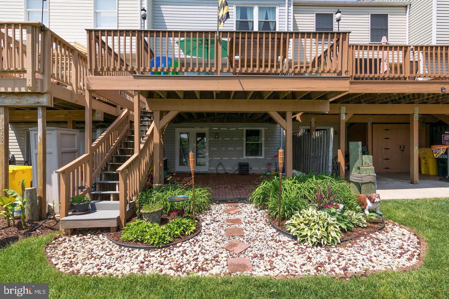 CHESTNUT HILL COVE - Residential