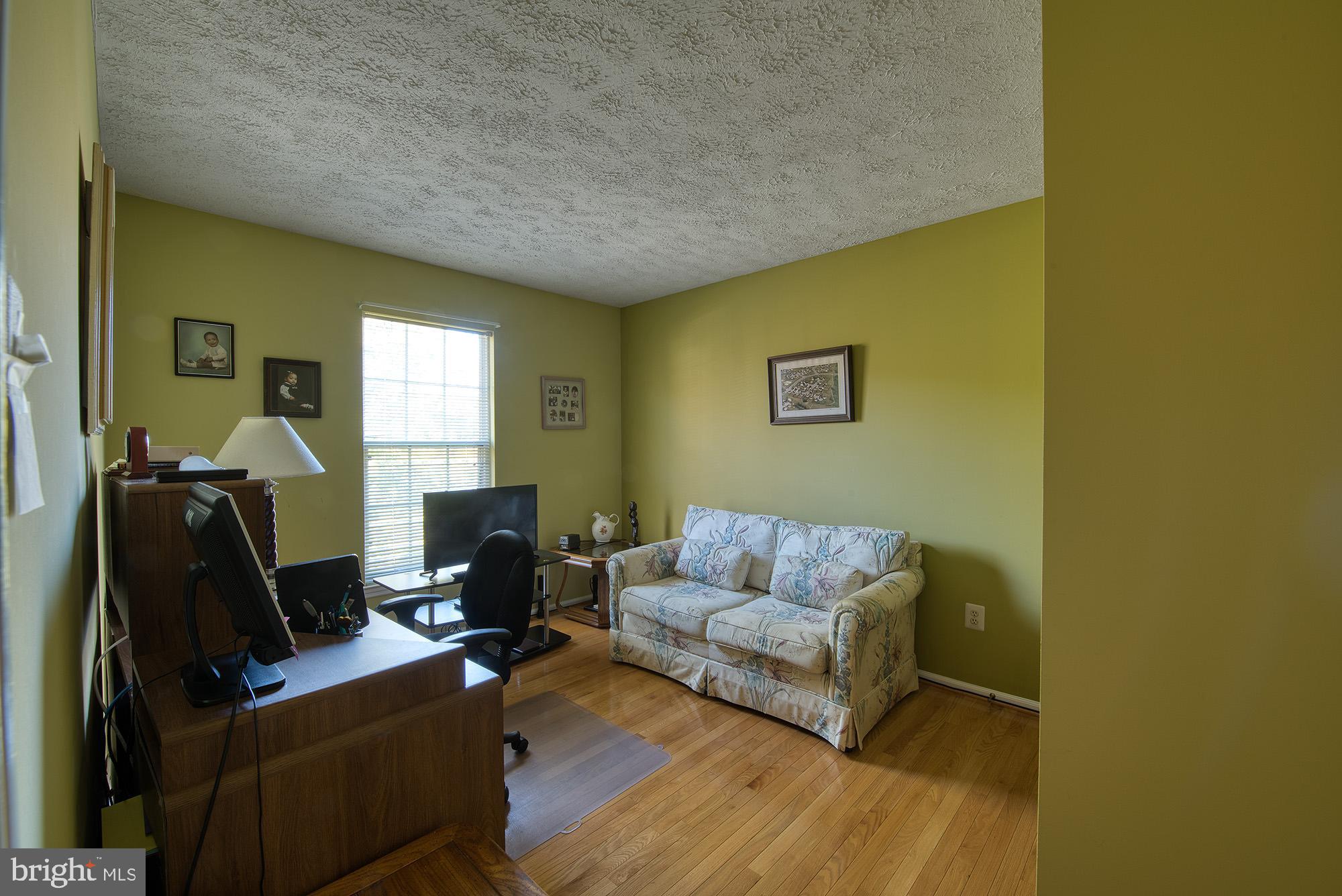 RAMBLEWOOD - Residential