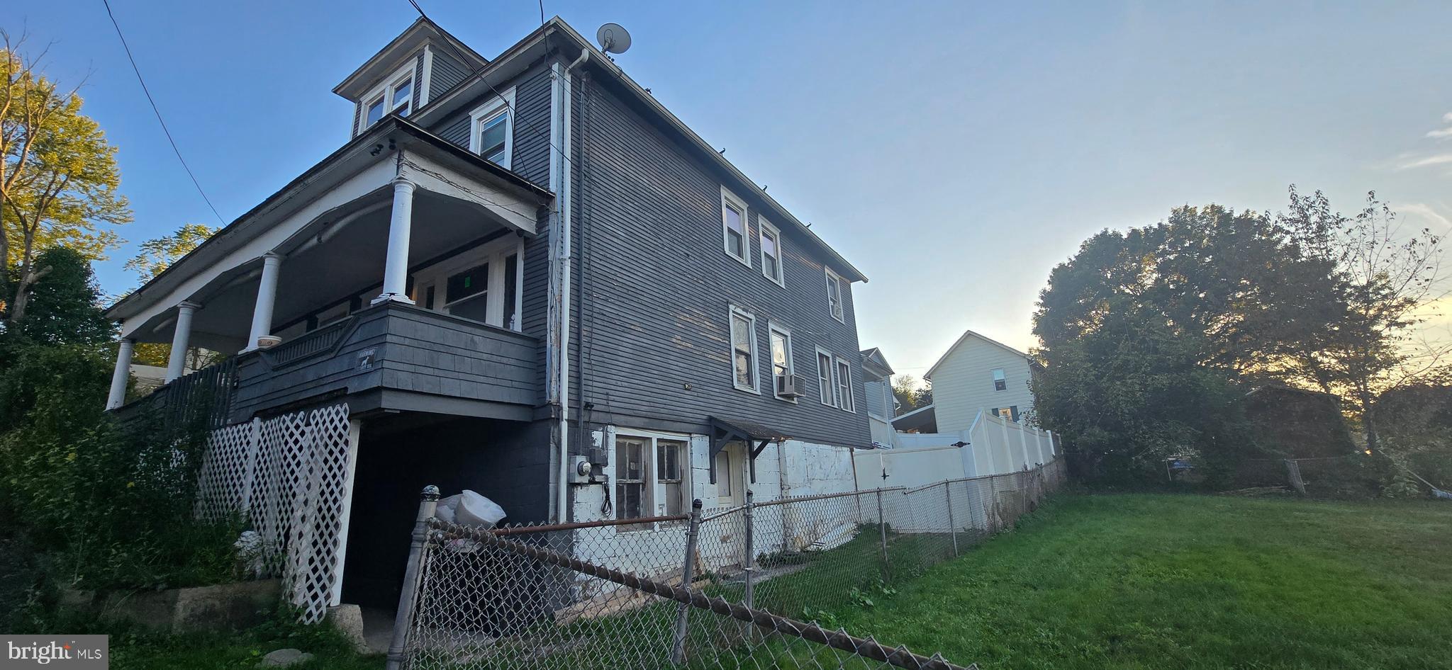 126 REAR OAK STREET 1/2