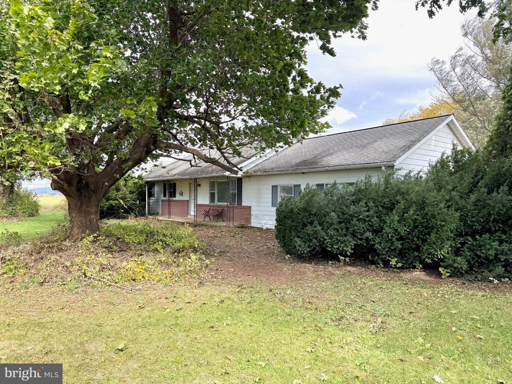 Photo of 2005 Yordys Bridge Road, ANNVILLE, PA 17003 (MLS # PALN2023396)