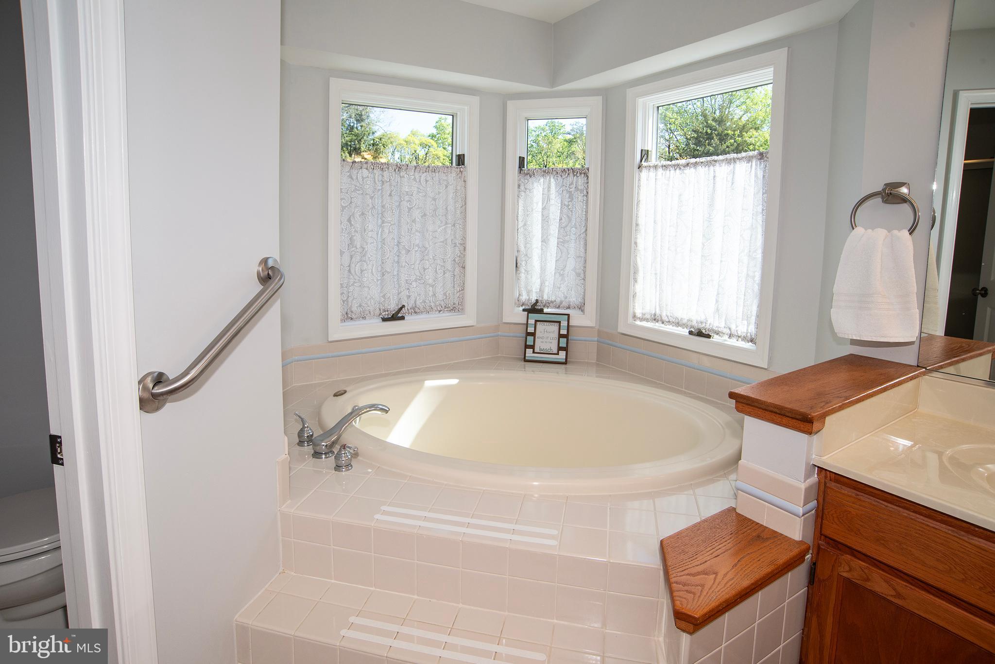 CLAYBURNE WOODS - Residential