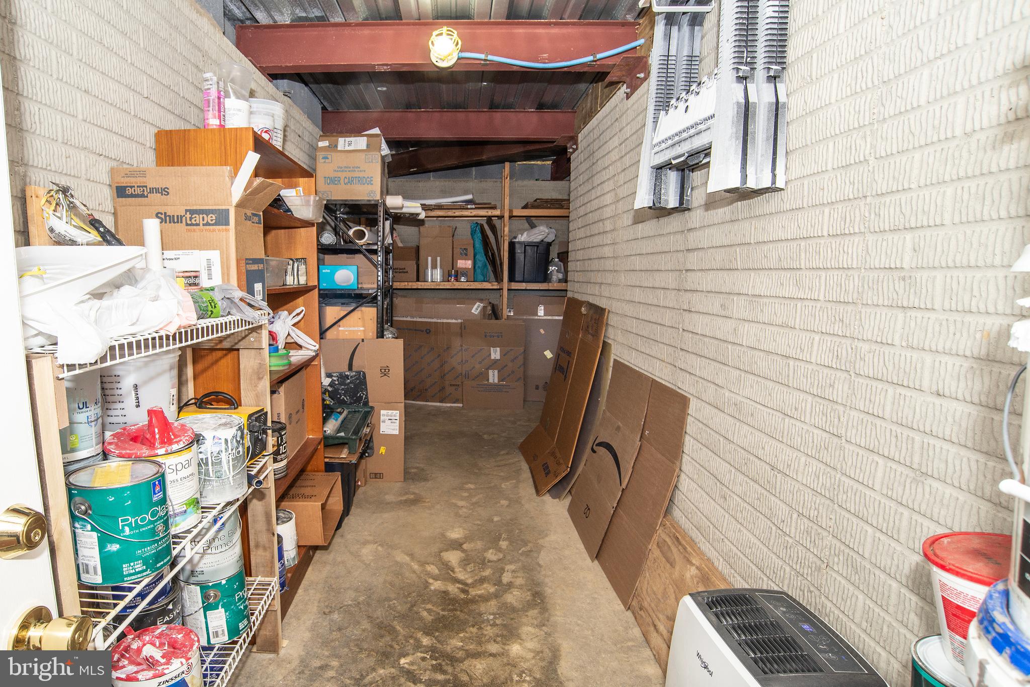 CLAYBURNE WOODS - Residential