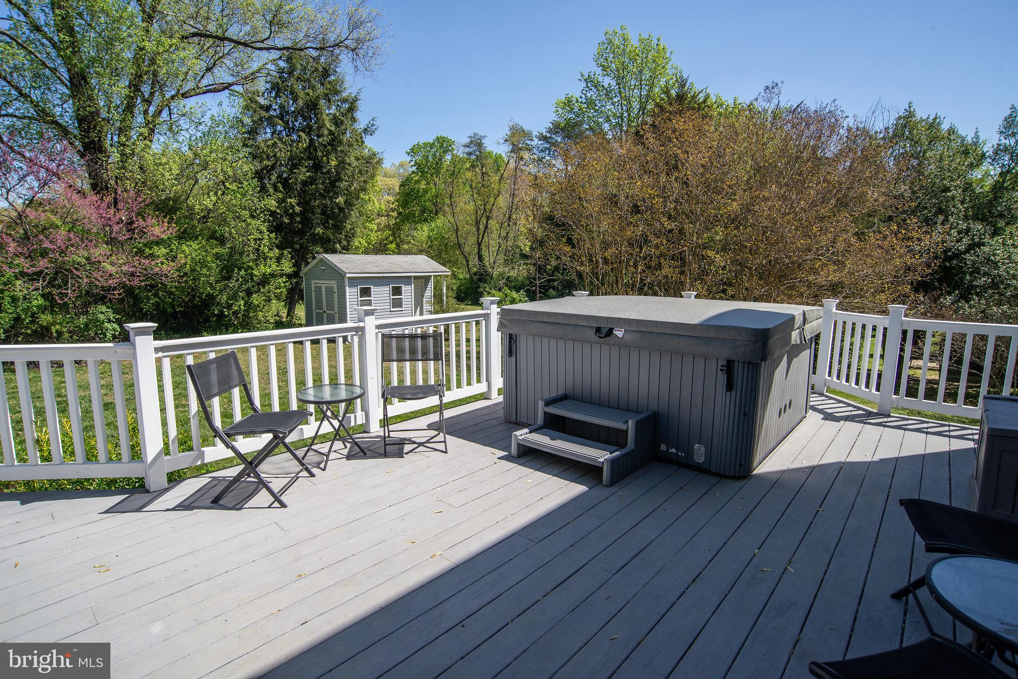 CLAYBURNE WOODS - Residential