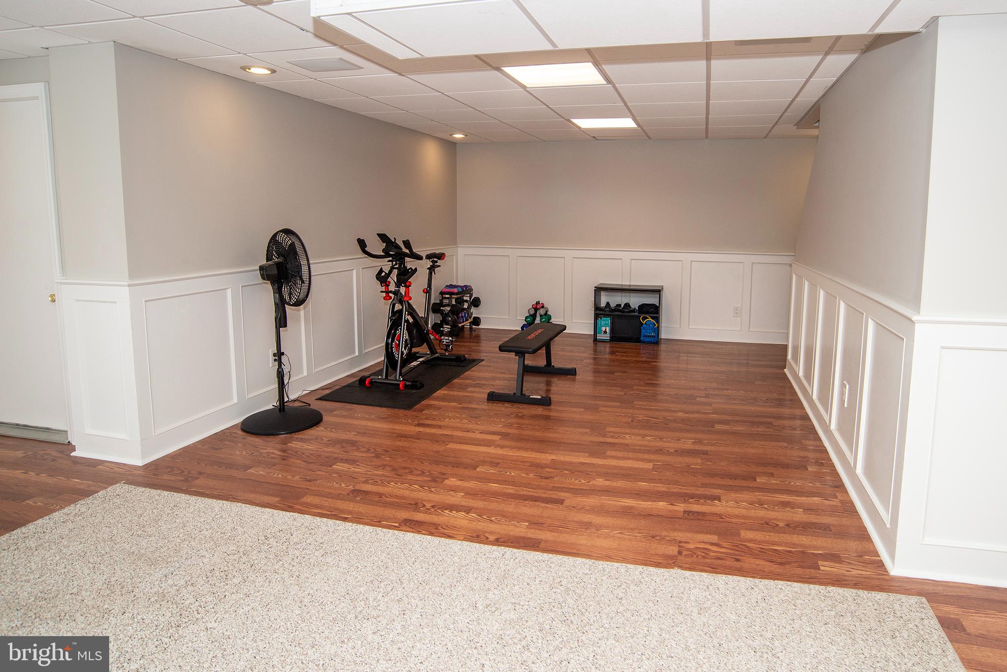 CLAYBURNE WOODS - Residential