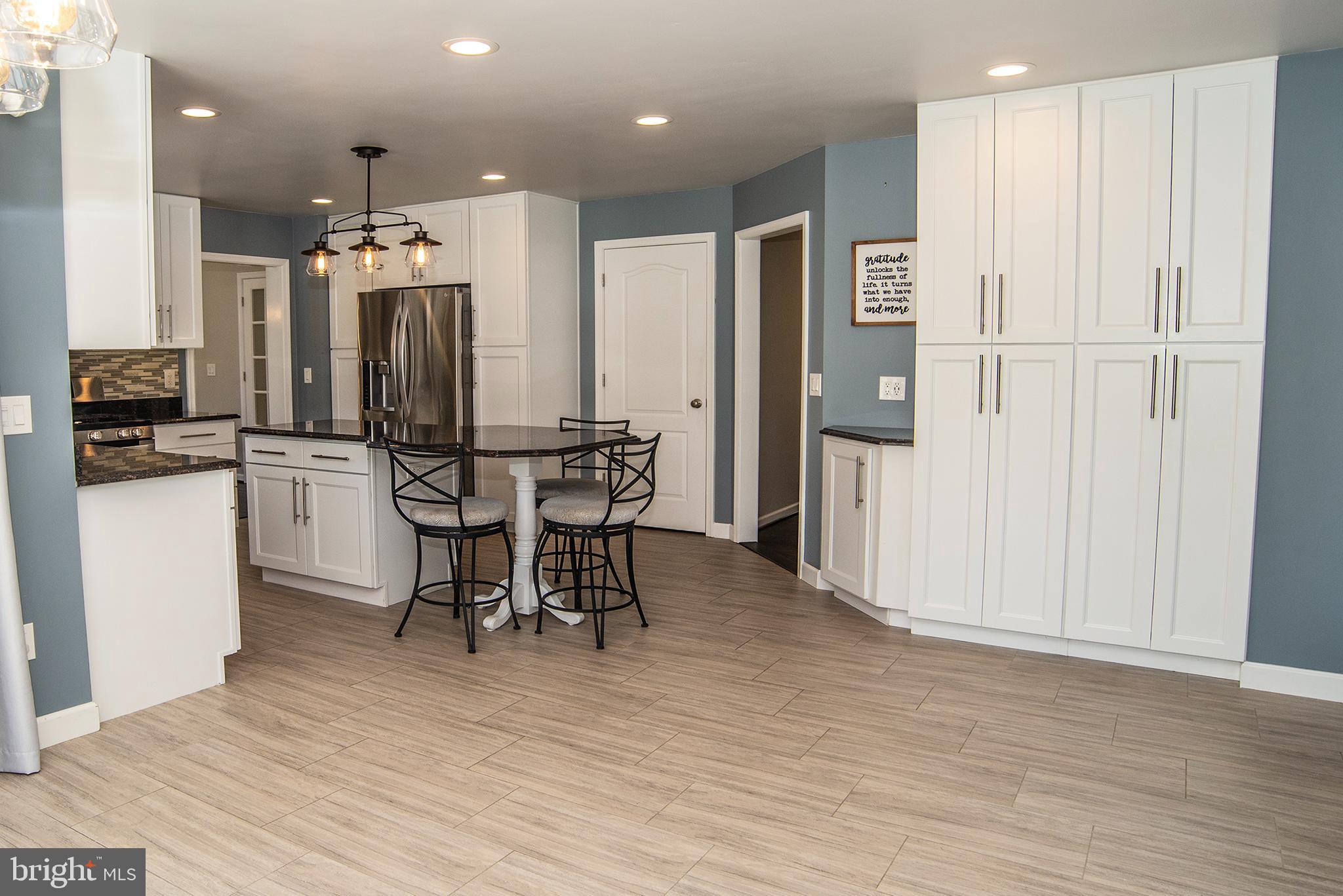 CLAYBURNE WOODS - Residential