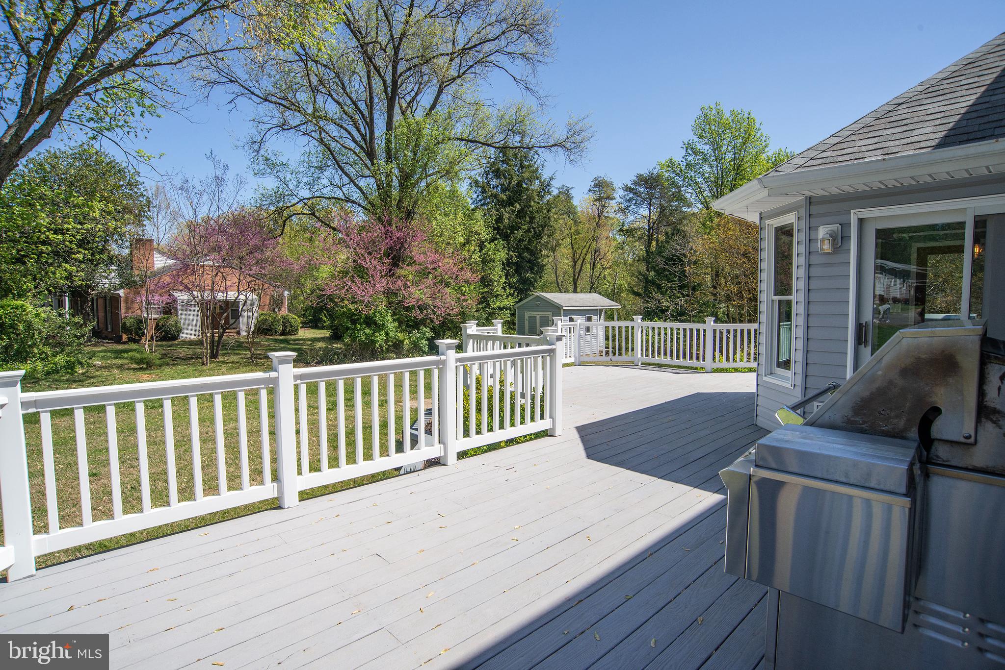 CLAYBURNE WOODS - Residential