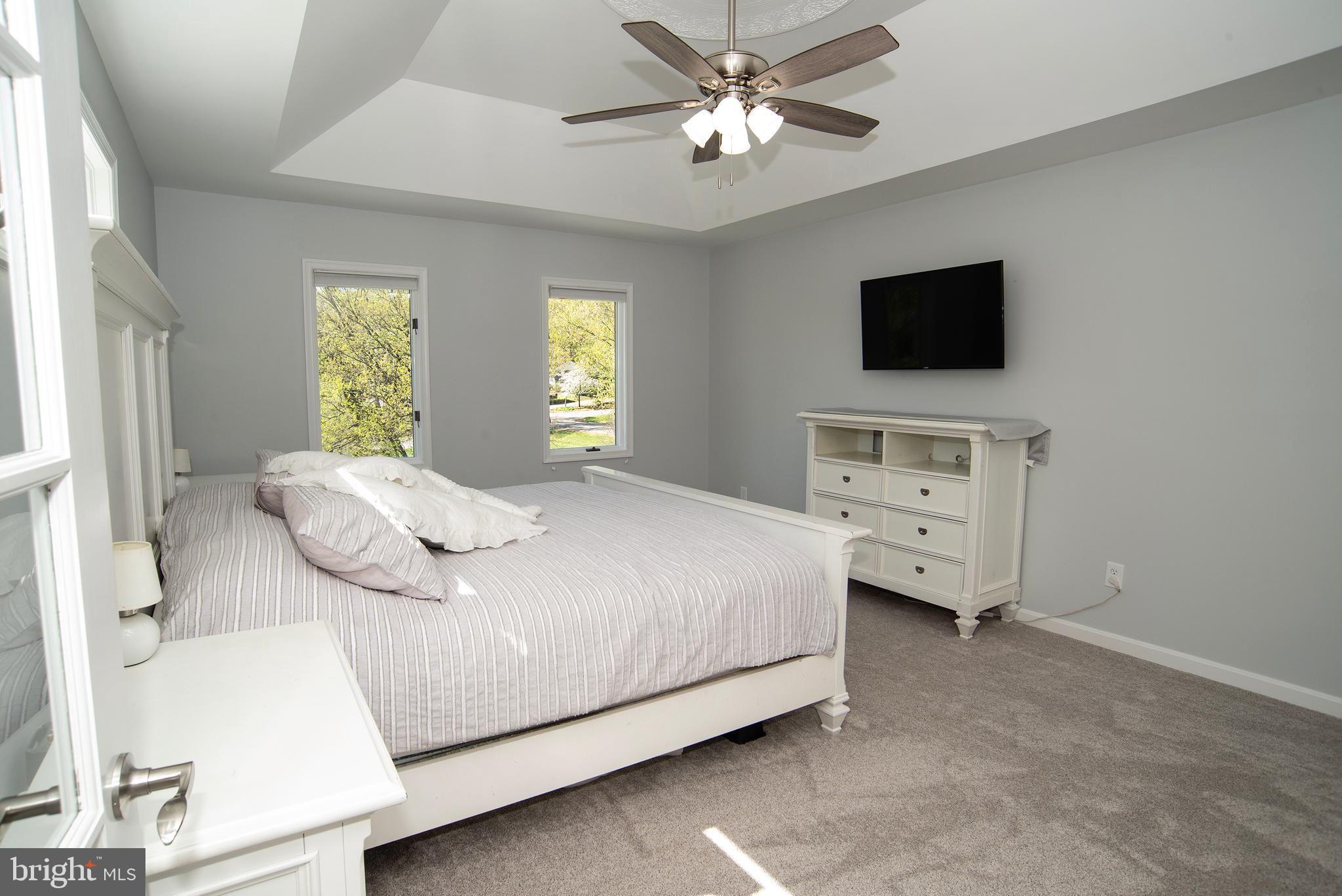 CLAYBURNE WOODS - Residential