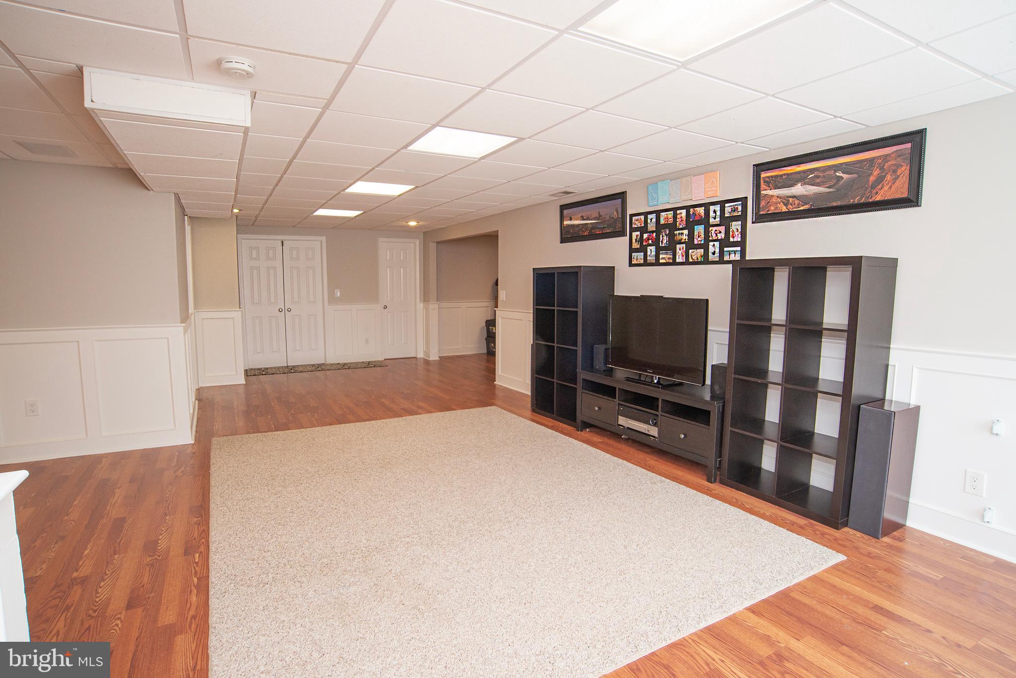 CLAYBURNE WOODS - Residential