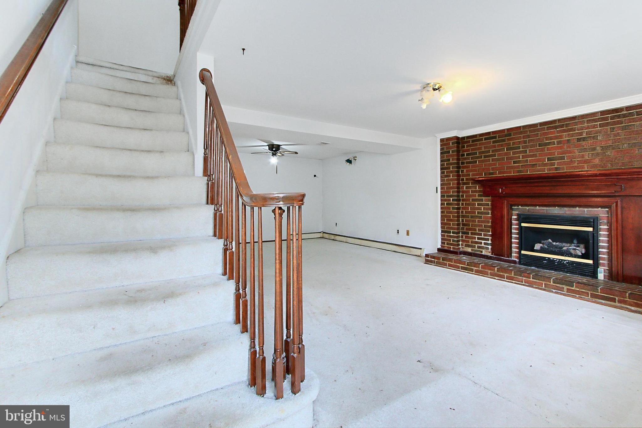 DALE CITY - Residential