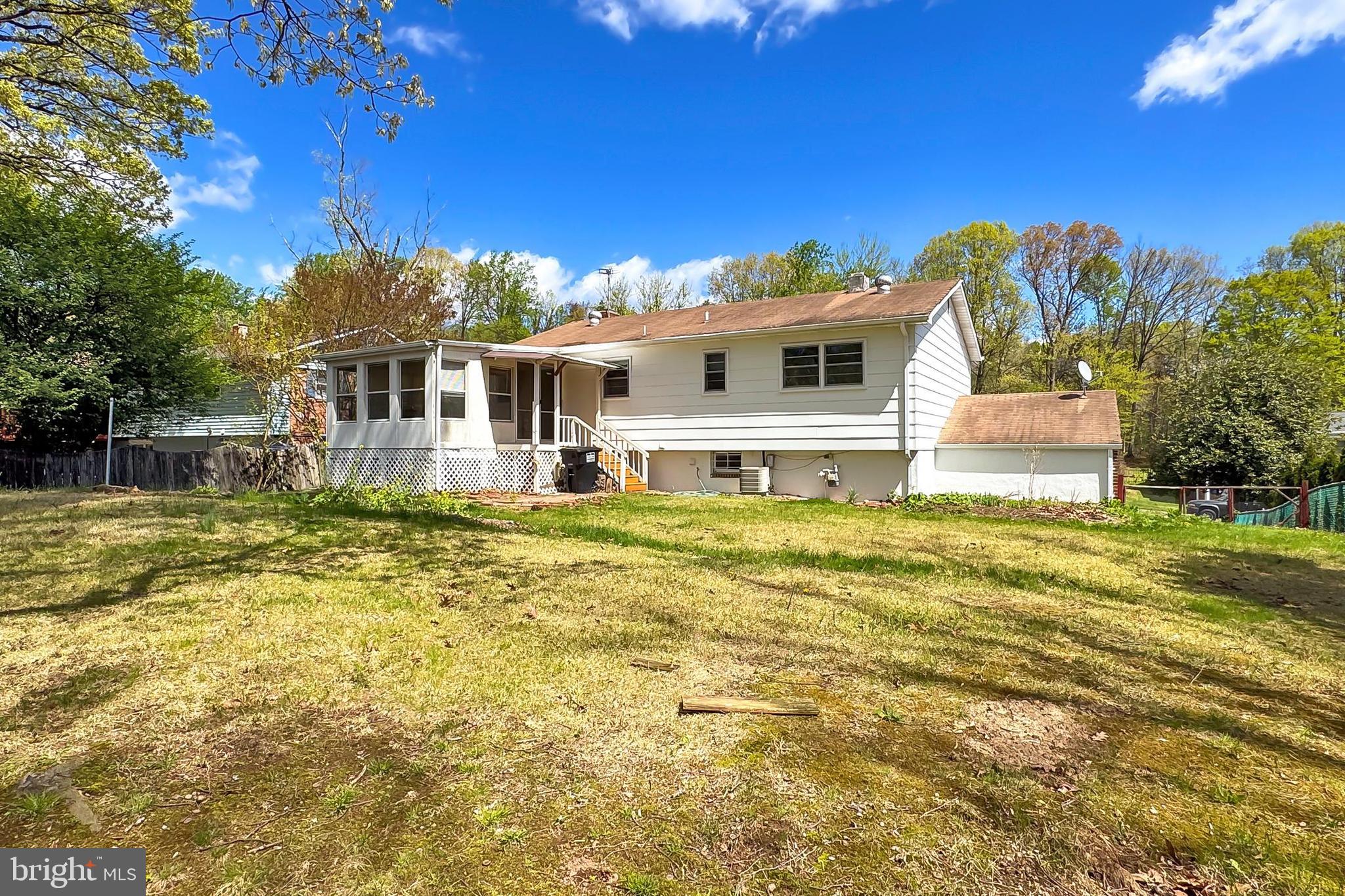 DALE CITY - Residential