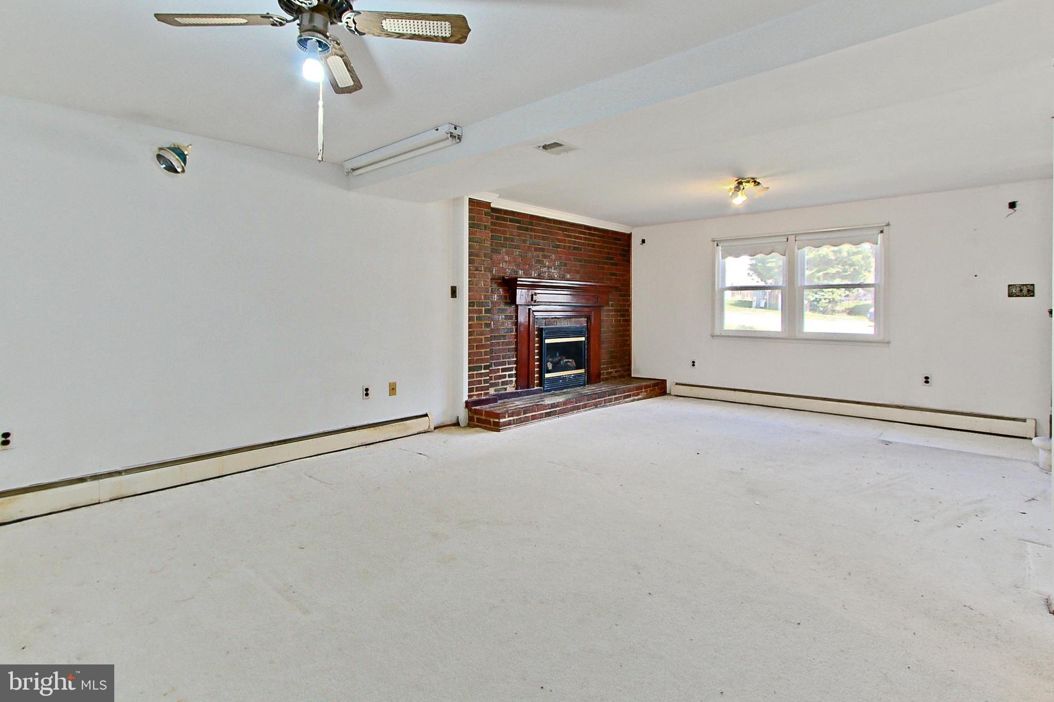 DALE CITY - Residential