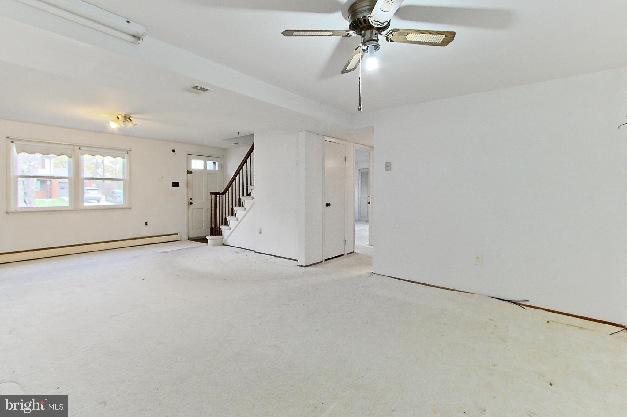 DALE CITY - Residential