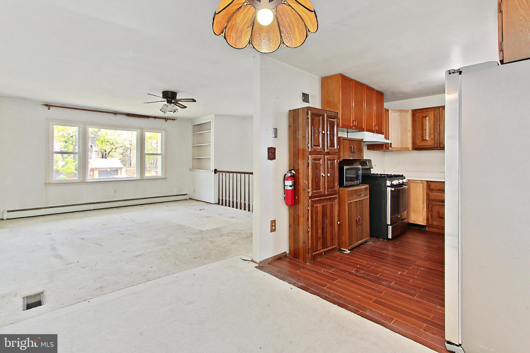 DALE CITY - Residential