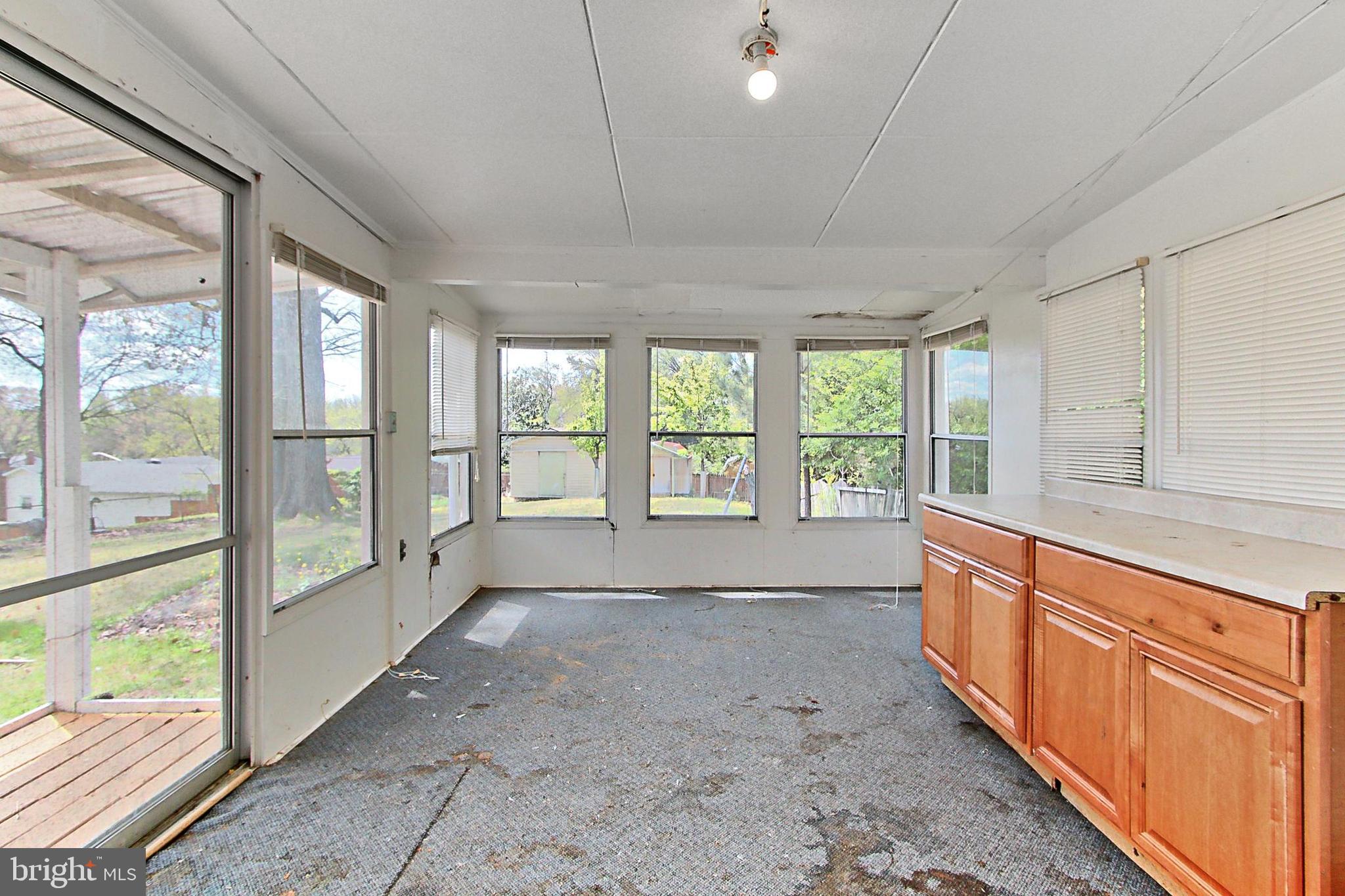 DALE CITY - Residential