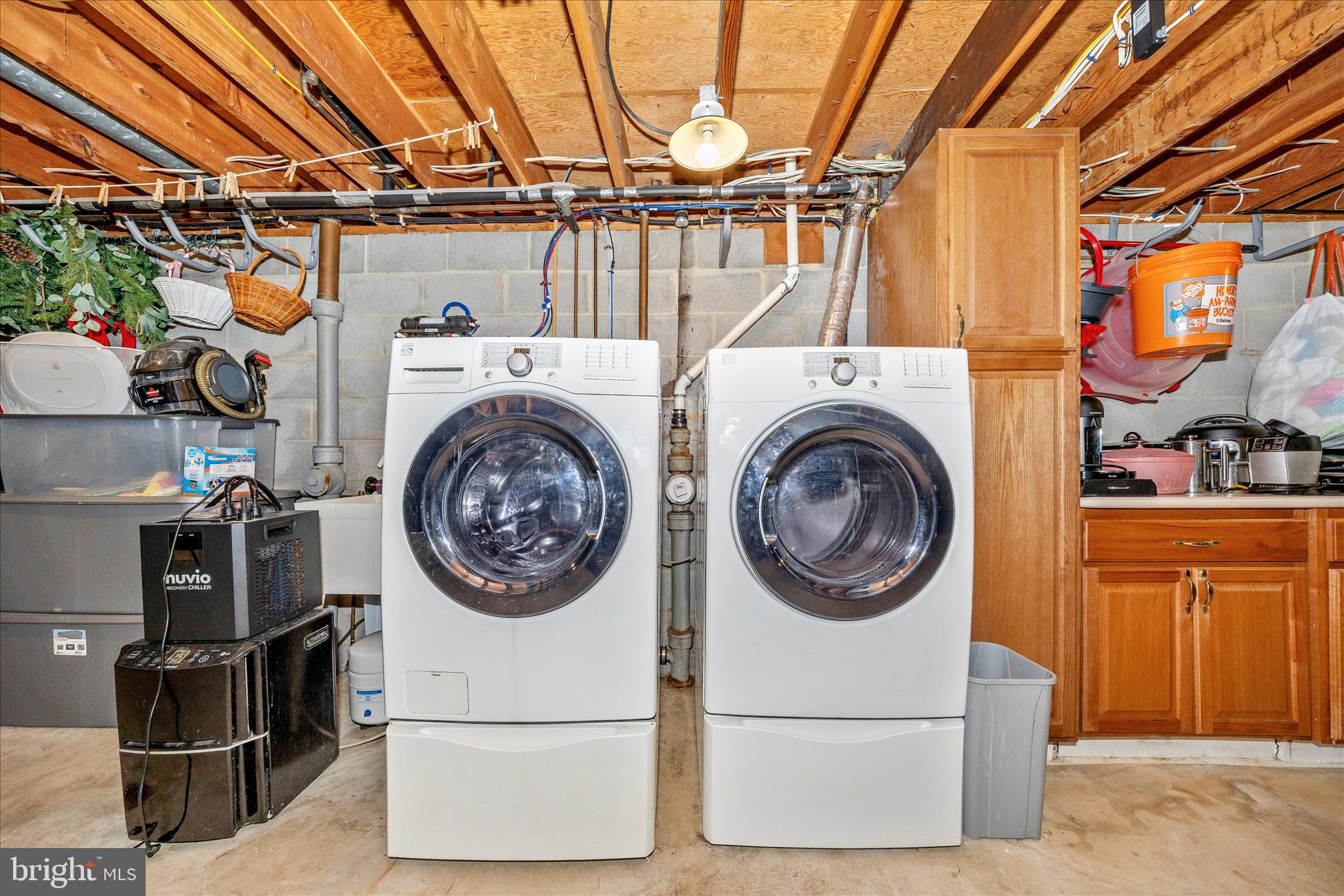 ROCK CREEK ESTATES - Residential