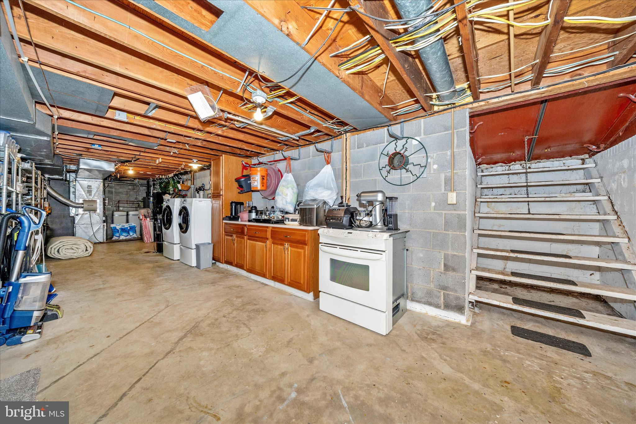 ROCK CREEK ESTATES - Residential