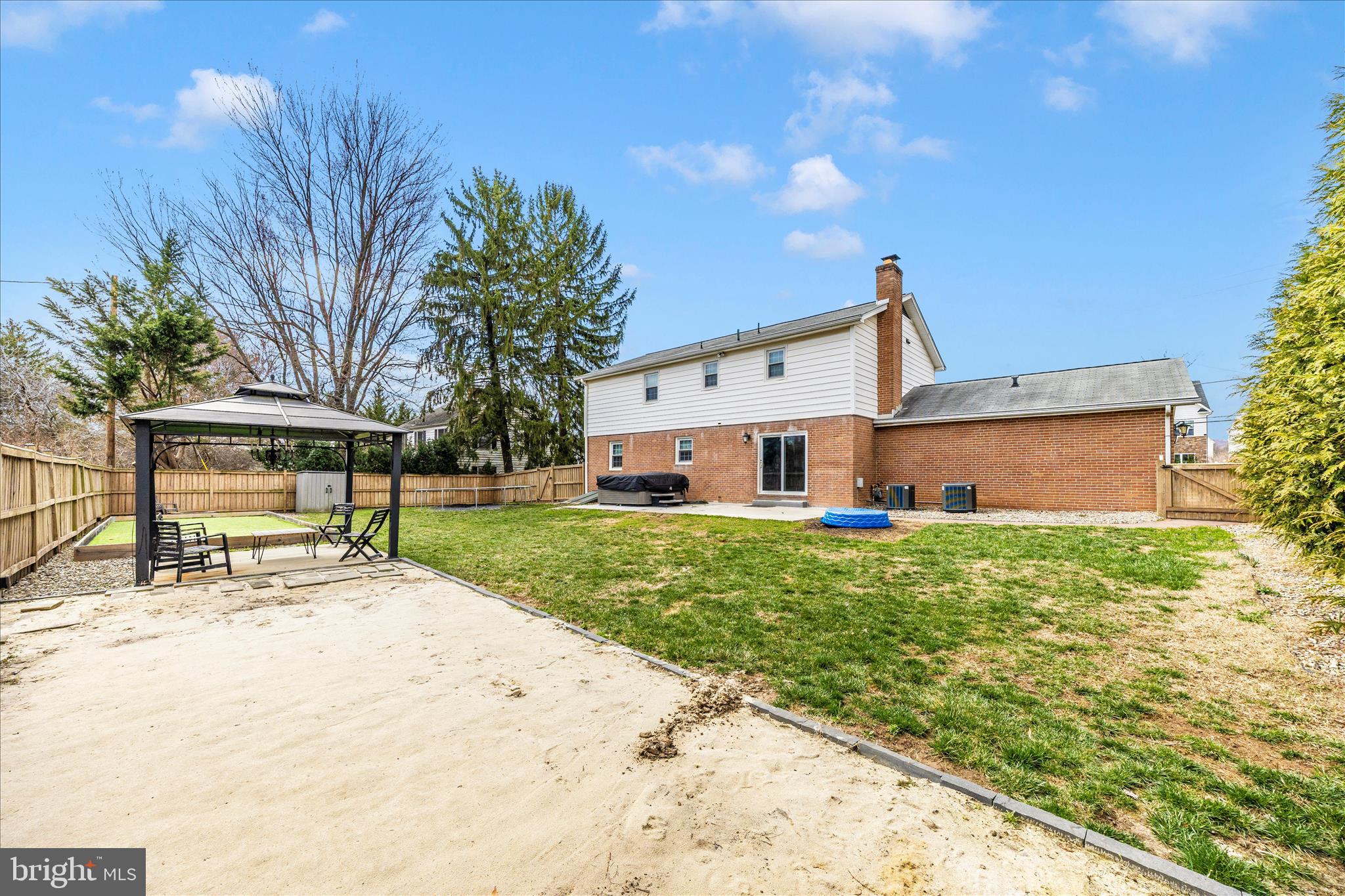 ROCK CREEK ESTATES - Residential