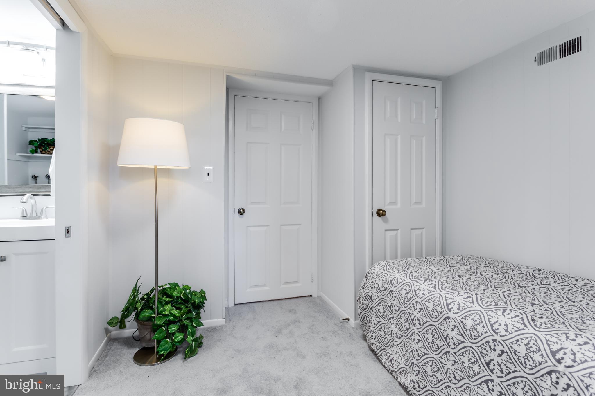 FAIRLINGTON - Residential