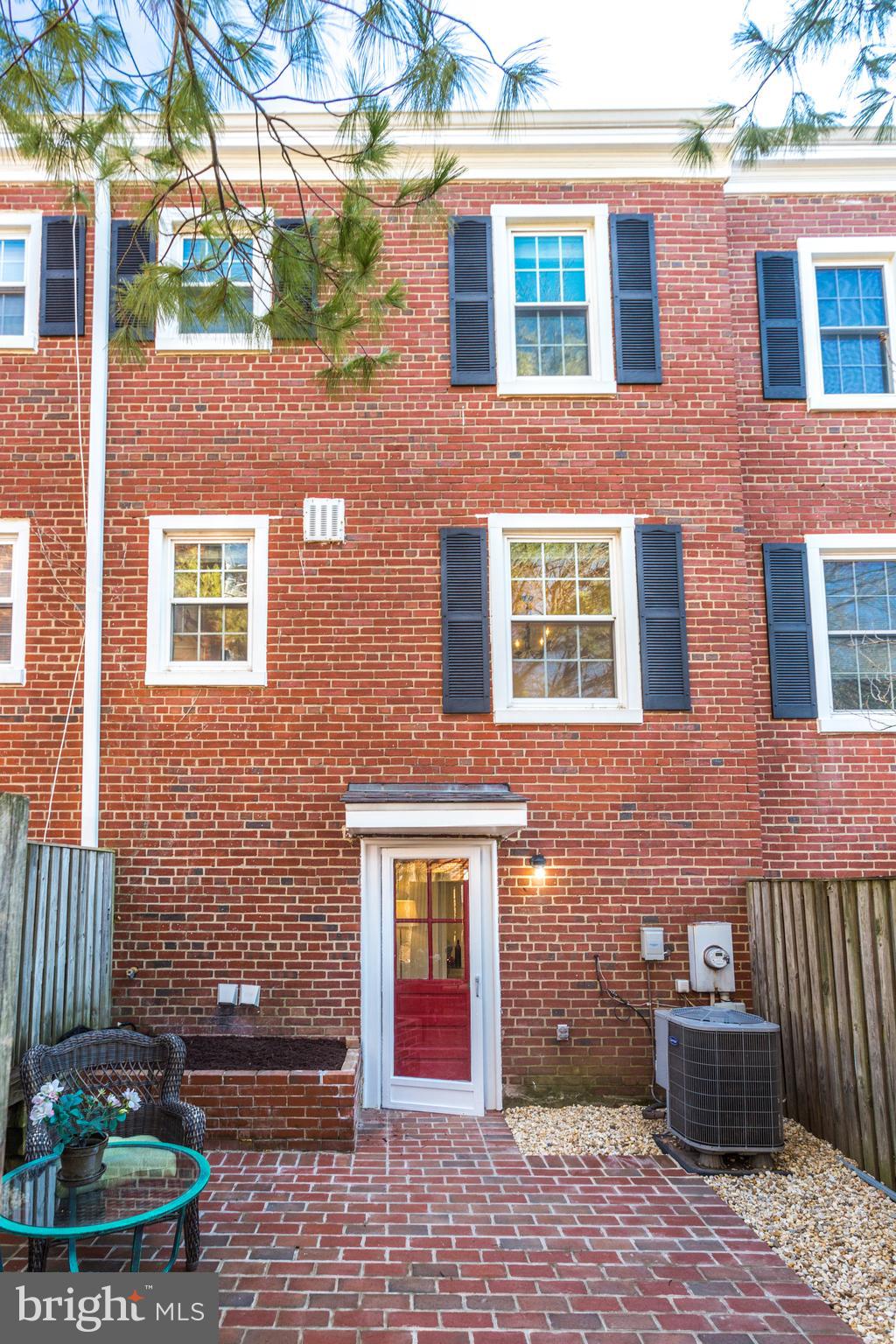 FAIRLINGTON - Residential