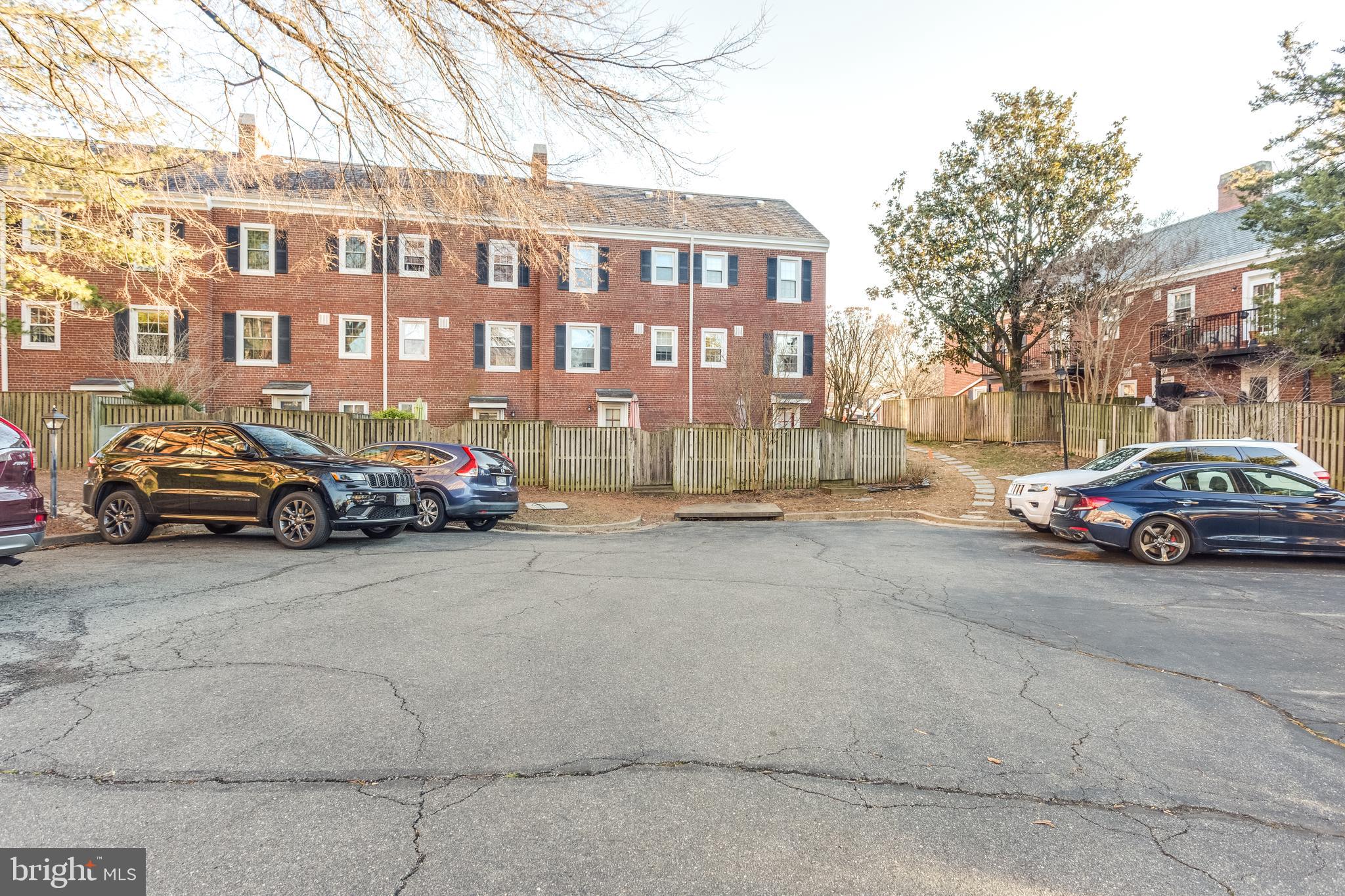 FAIRLINGTON - Residential