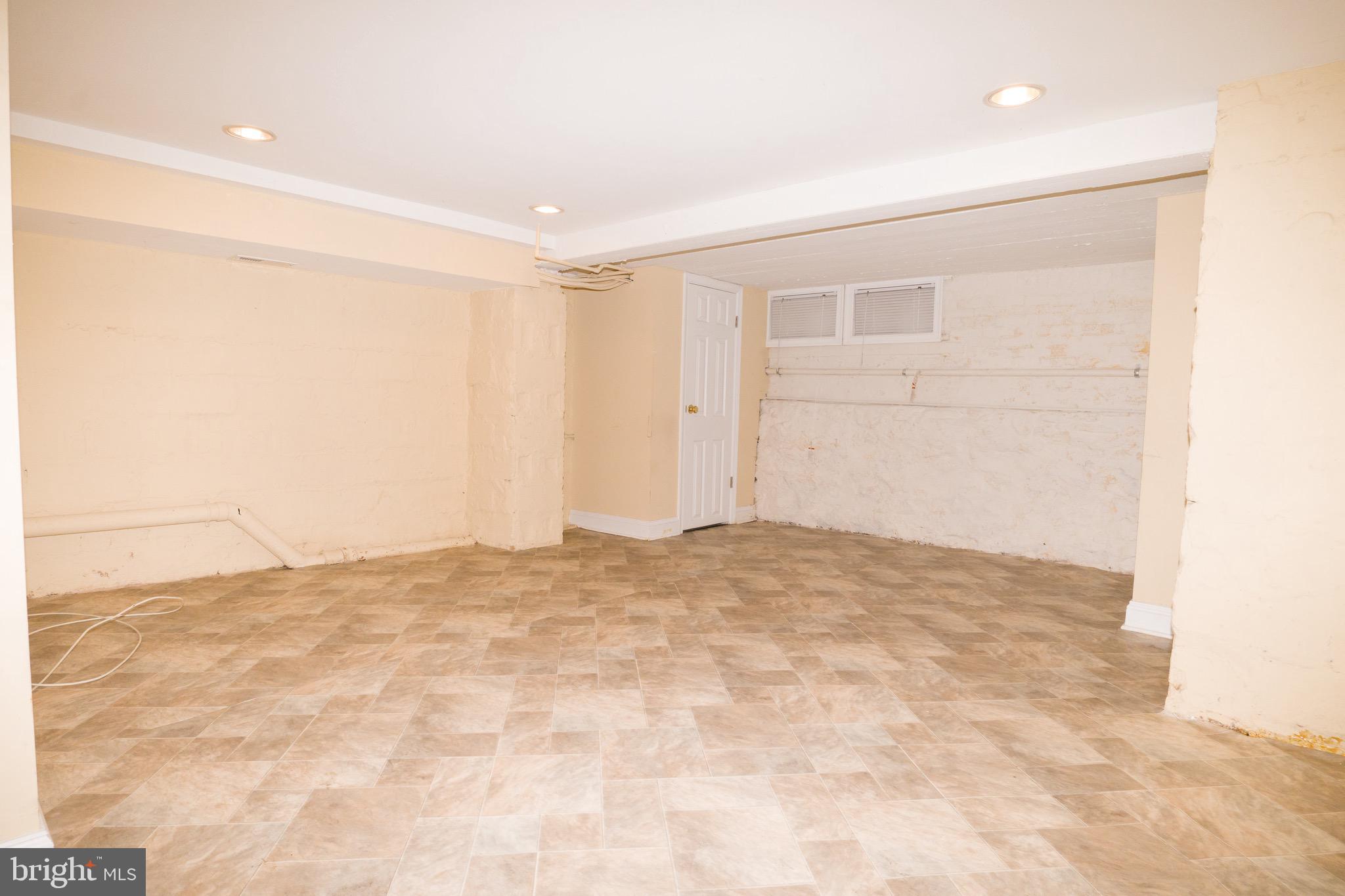 MORAVIA PARK - Residential