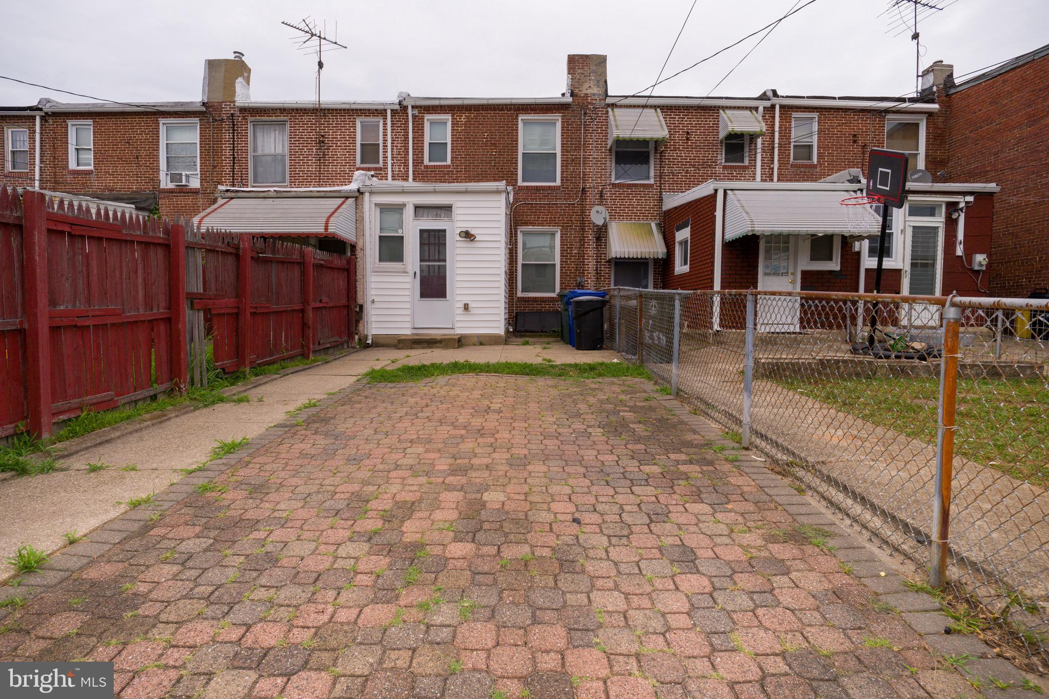 MORAVIA PARK - Residential