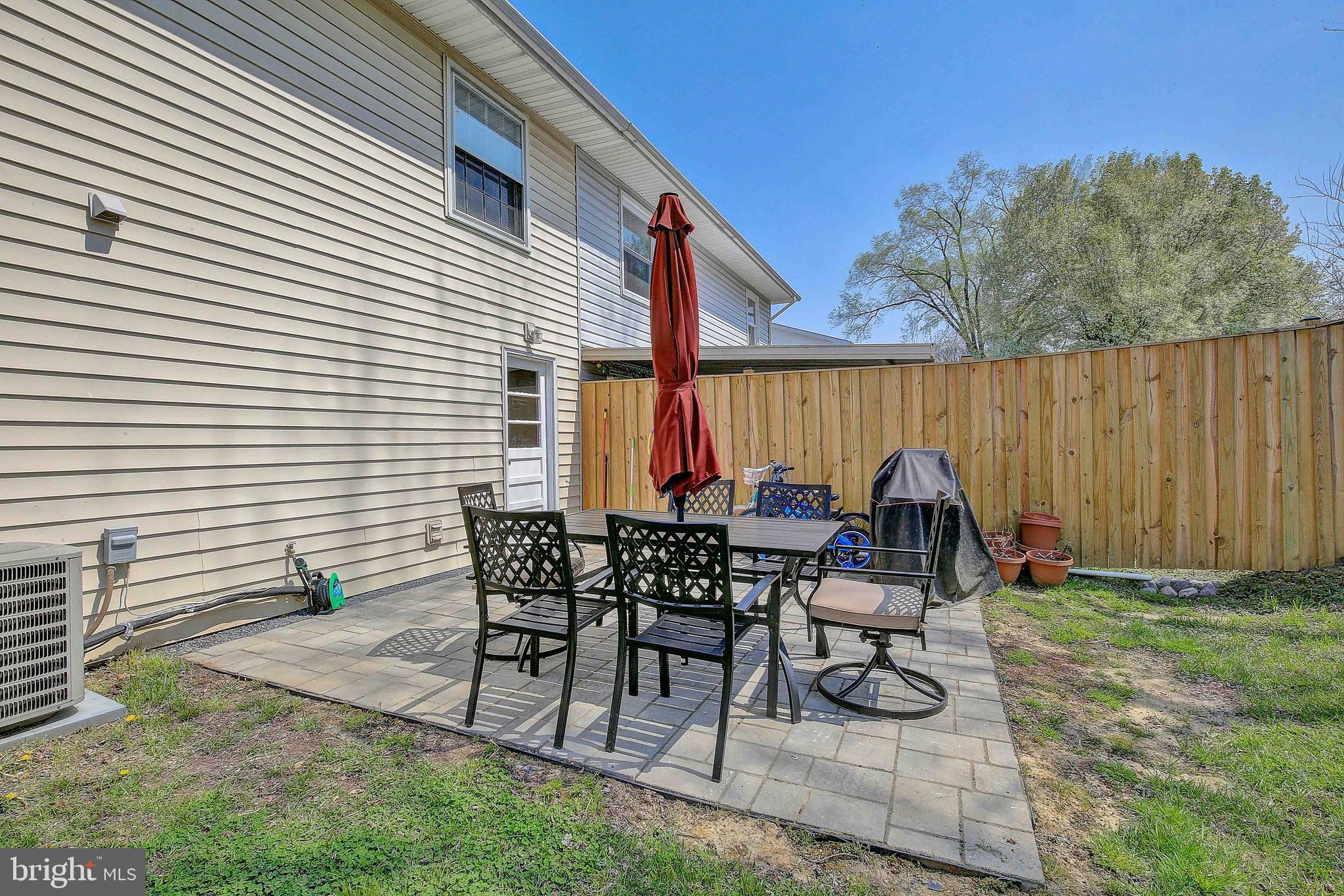 MAPLE RIDGE - Residential