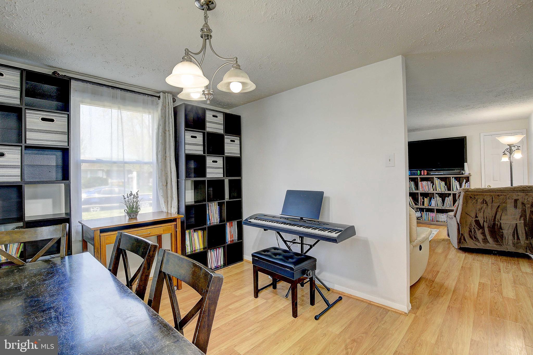 MAPLE RIDGE - Residential