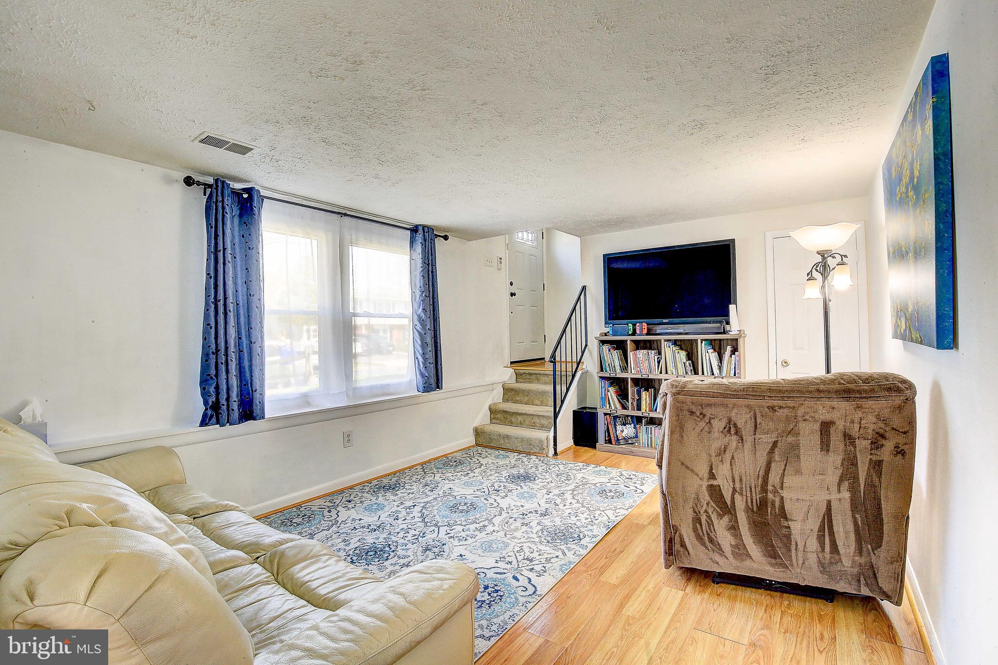 MAPLE RIDGE - Residential