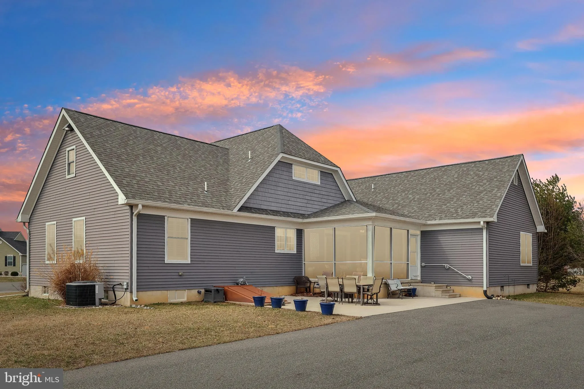 Bridgeton, New Jersey 08302, United States, 4 Bedrooms Bedrooms, ,3 BathroomsBathrooms,Residential,Pending,89315