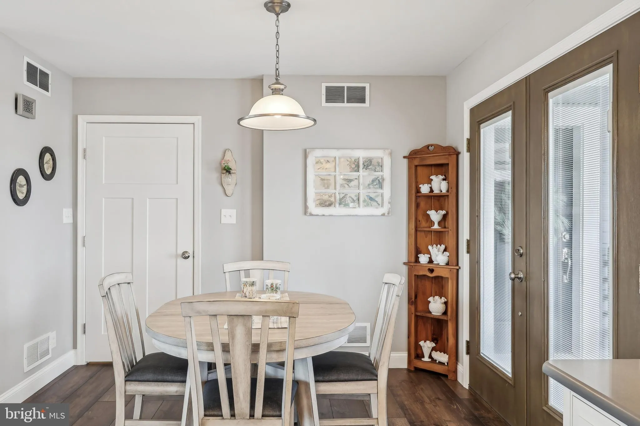 Bridgeton, New Jersey 08302, United States, 4 Bedrooms Bedrooms, ,3 BathroomsBathrooms,Residential,Pending,89315