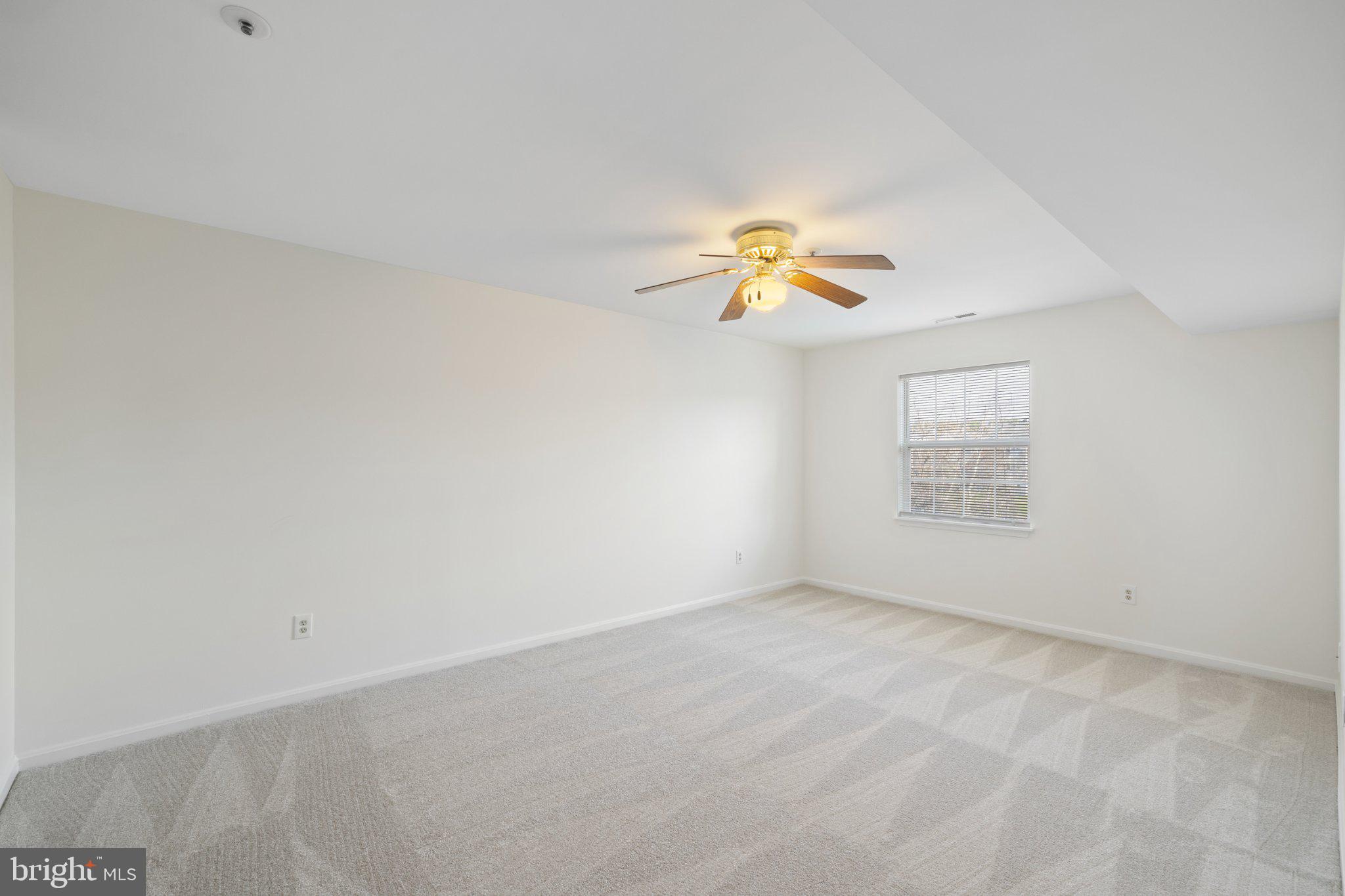 MONTGOMERY RUN - Residential