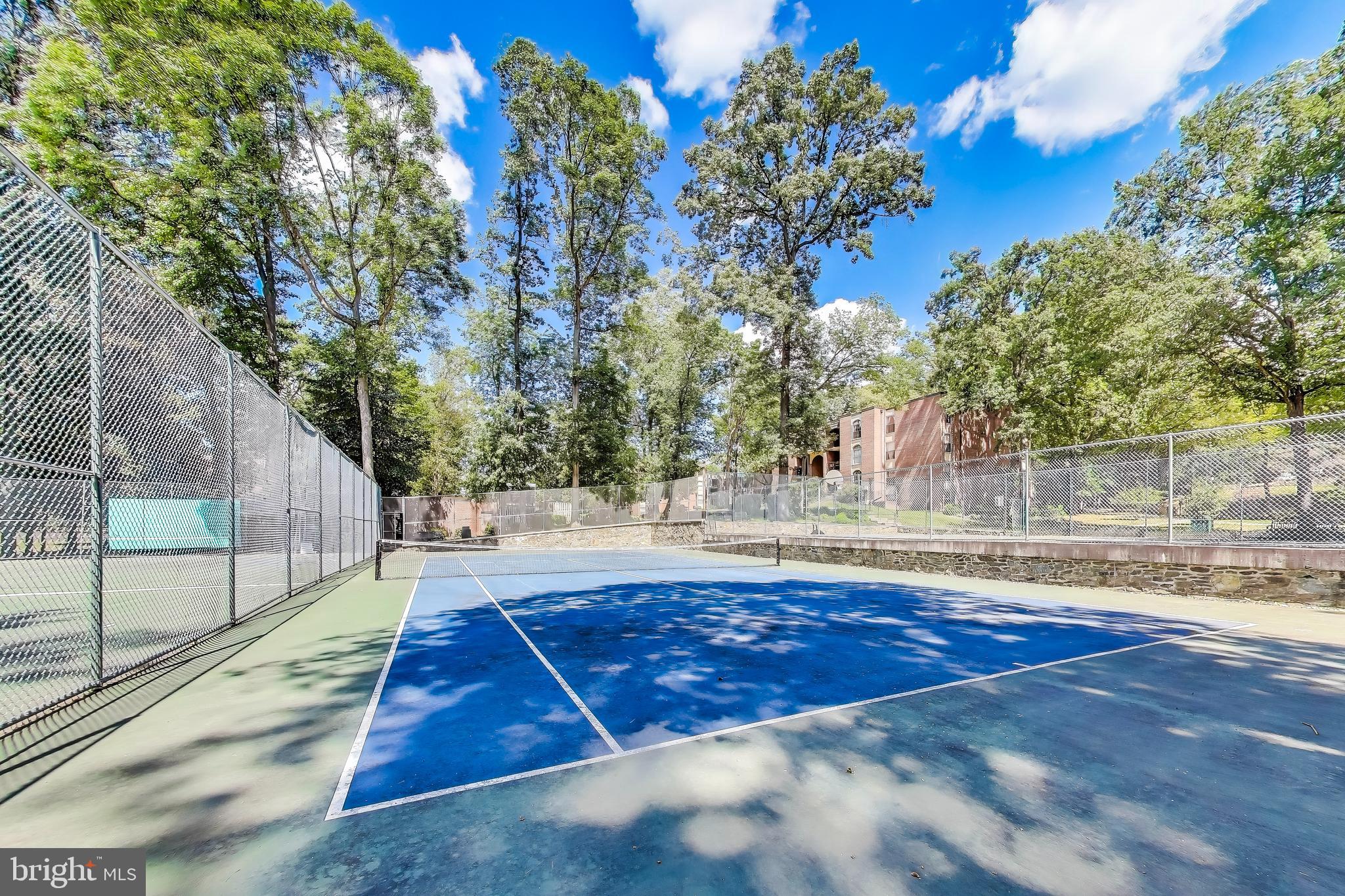 WOODBURN VILLAGE - Residential