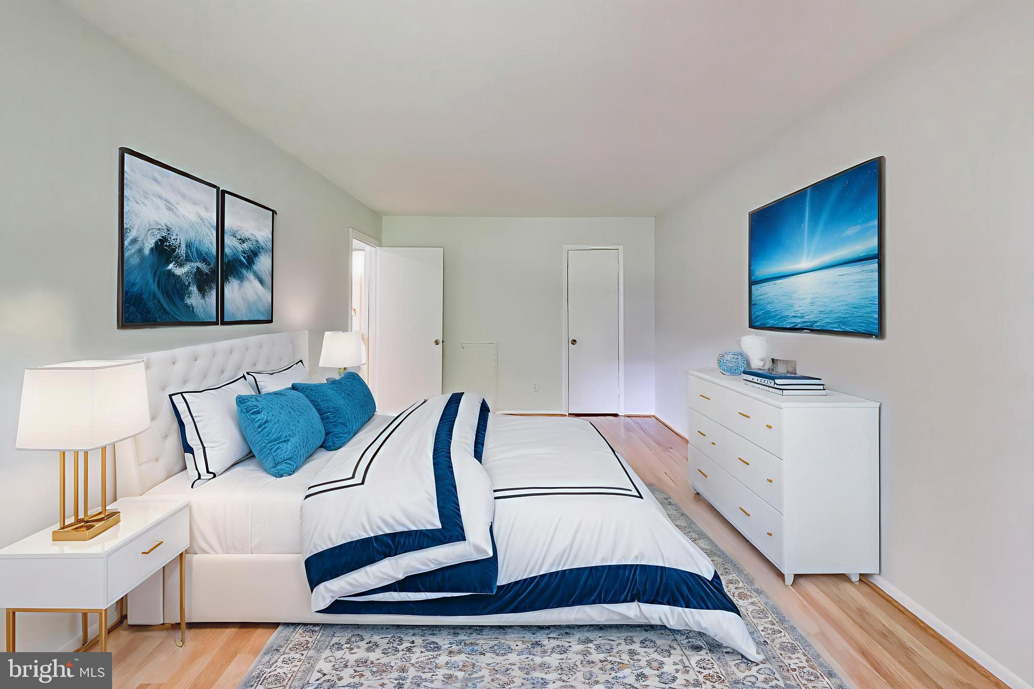 WOODBURN VILLAGE - Residential