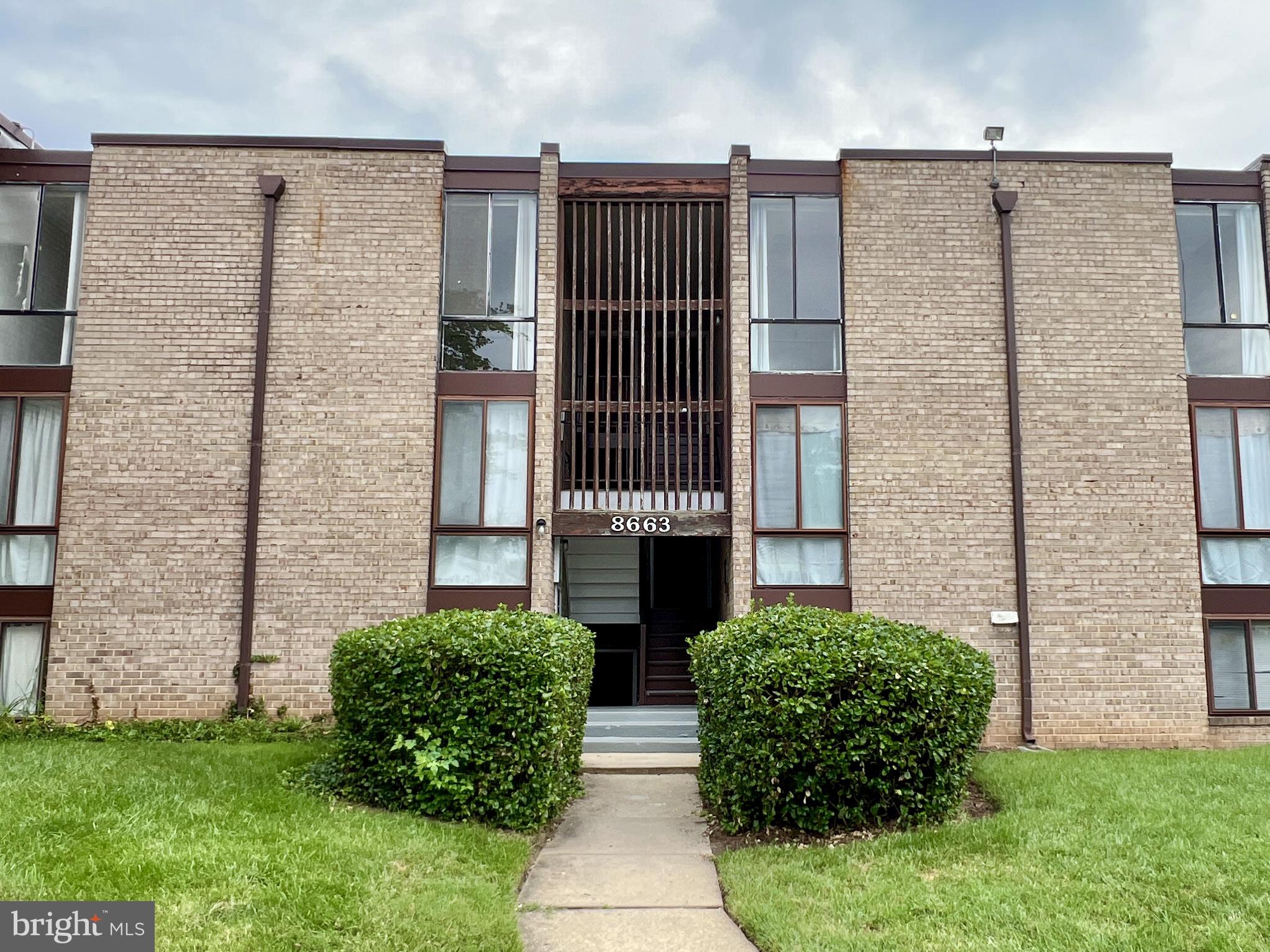 CHELSEA WOODS CONDO - Residential