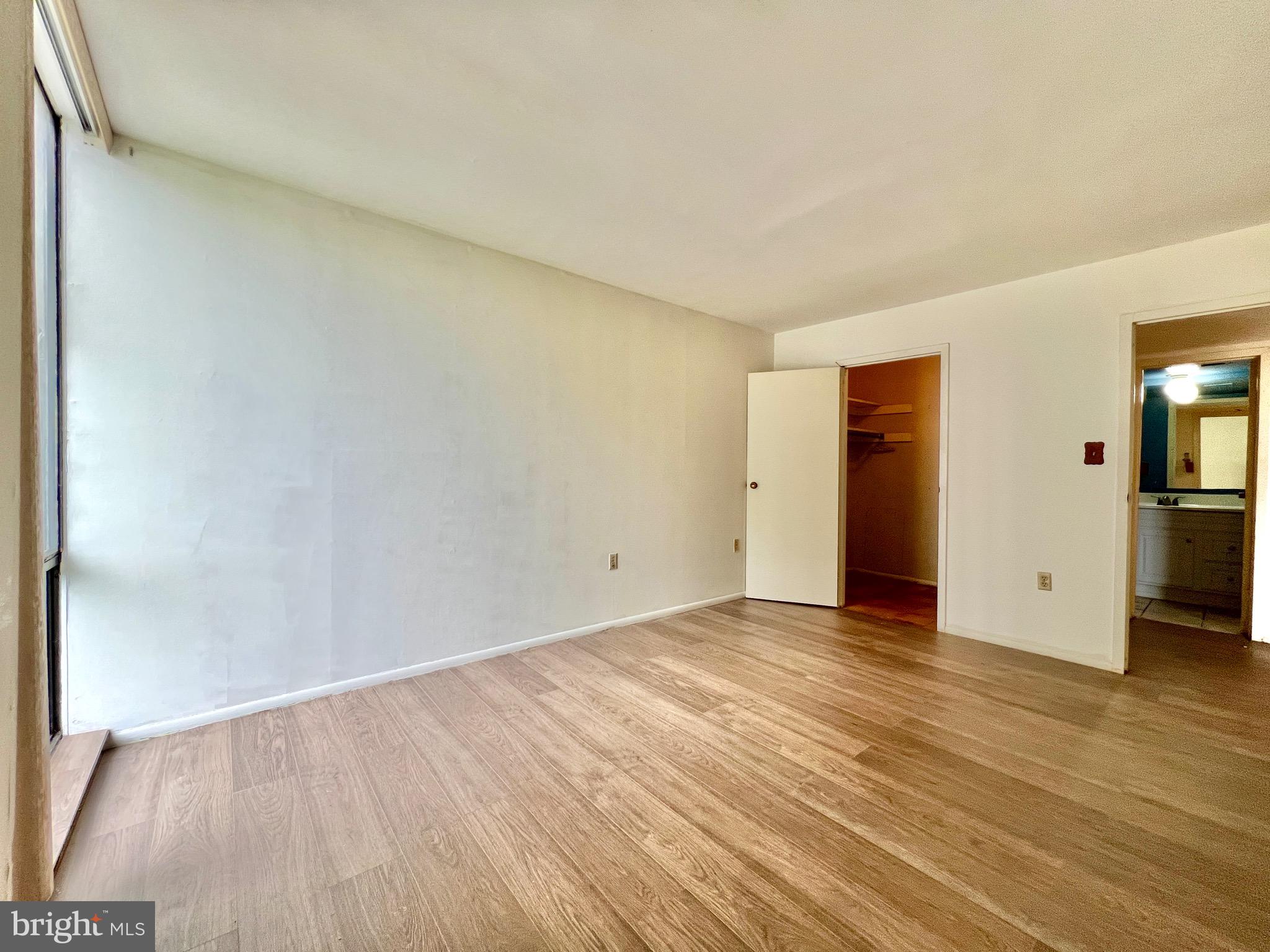 CHELSEA WOODS CONDO - Residential