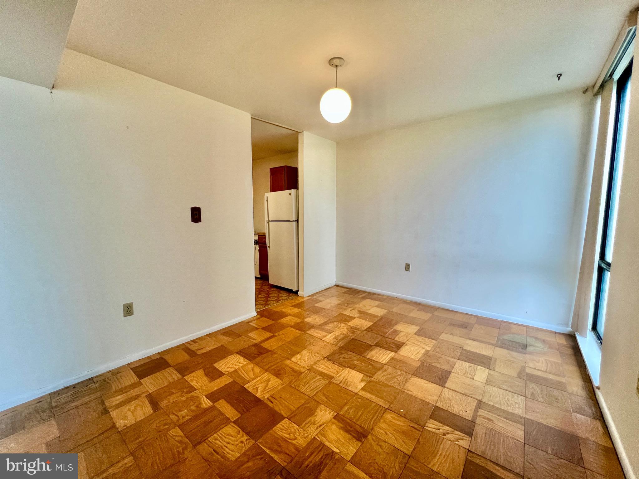 CHELSEA WOODS CONDO - Residential