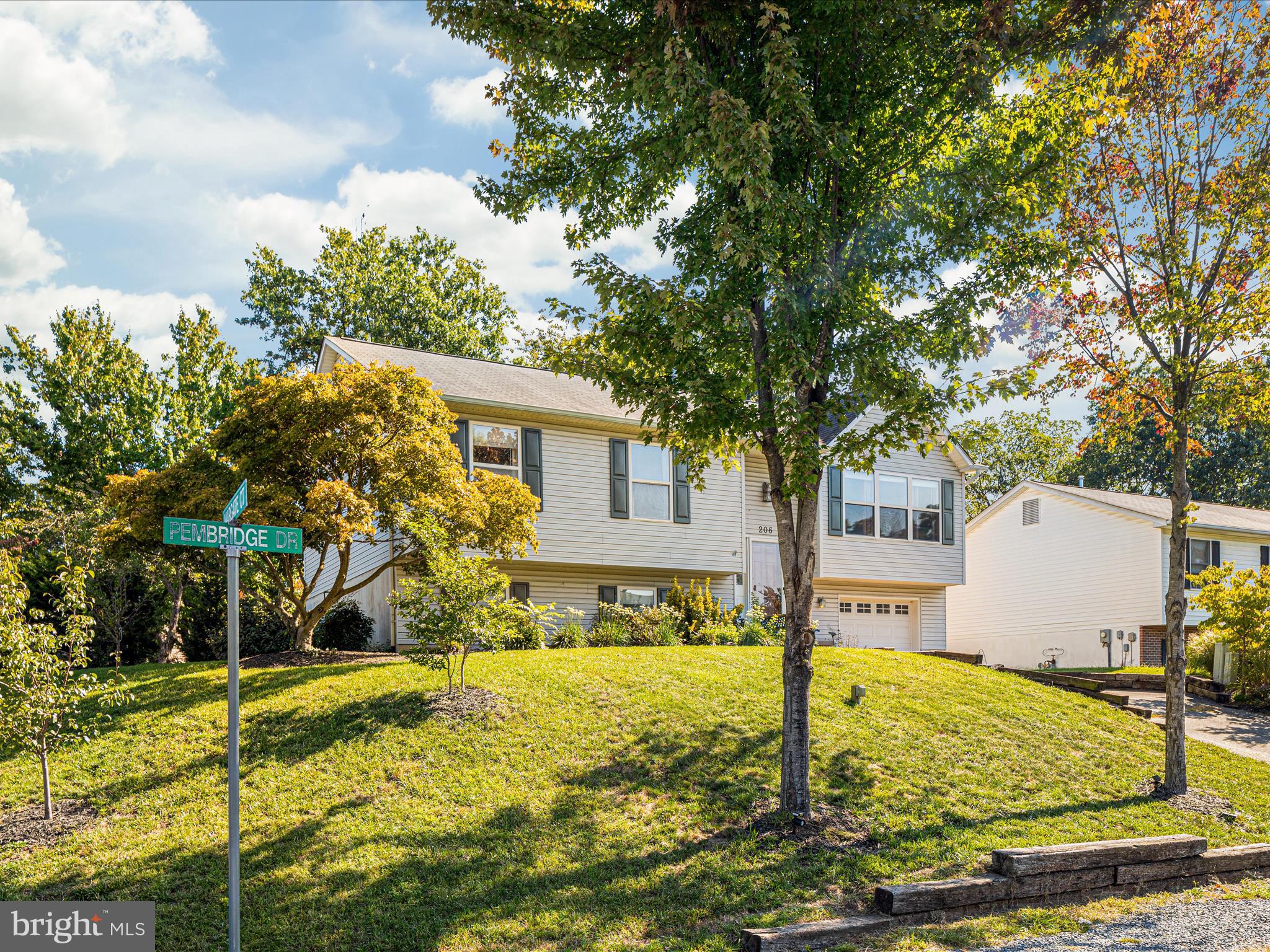 PEMBRIDGE HEIGHTS - Residential Lease